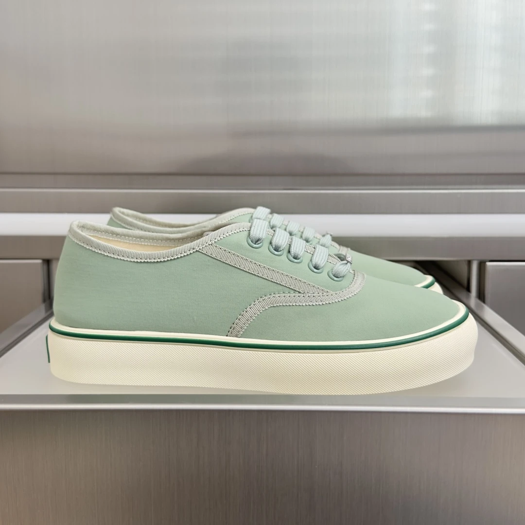 Dior Sneakers — bb5bfa34