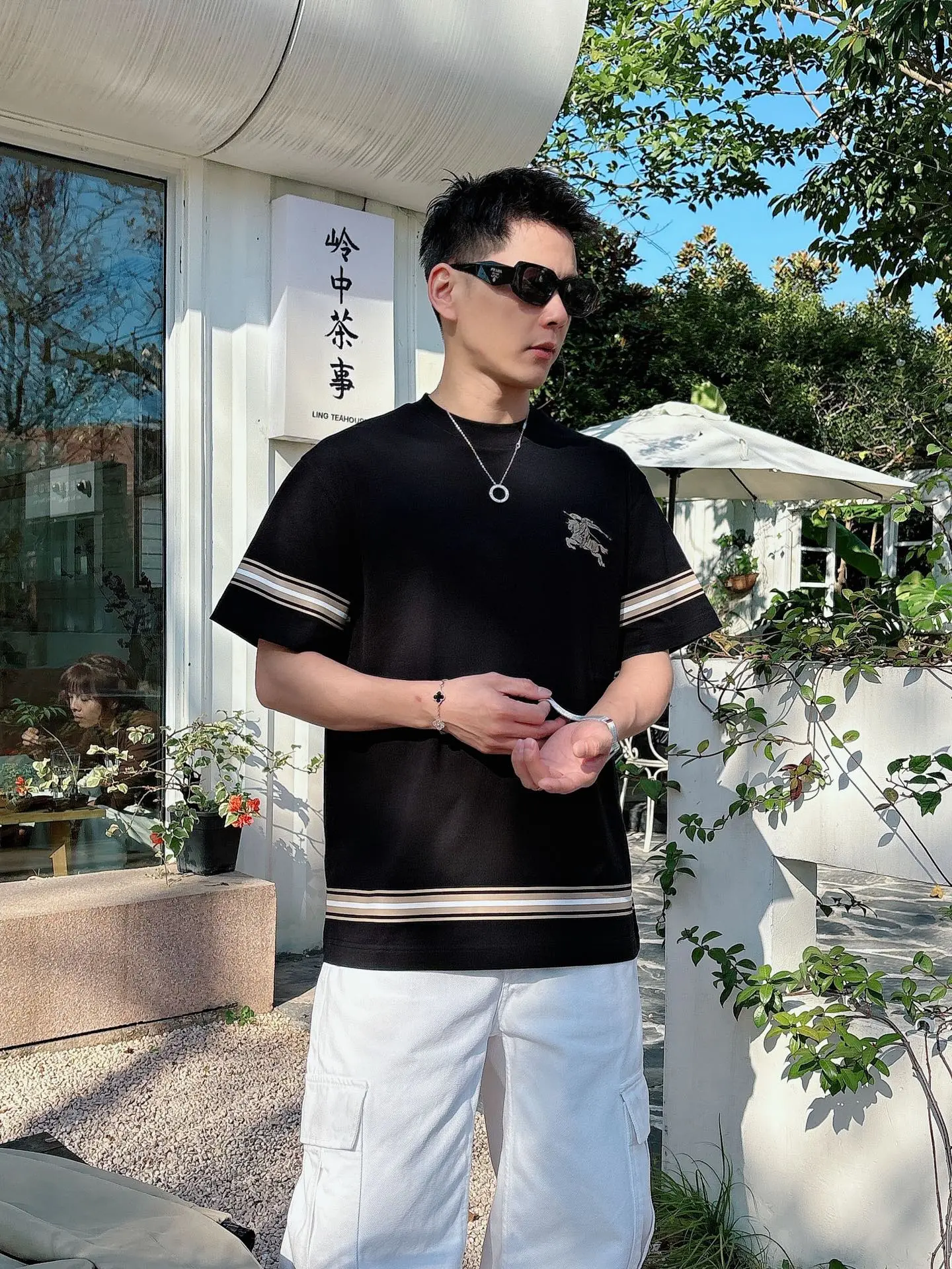 Burberry T-Shirt — 70b54bd5