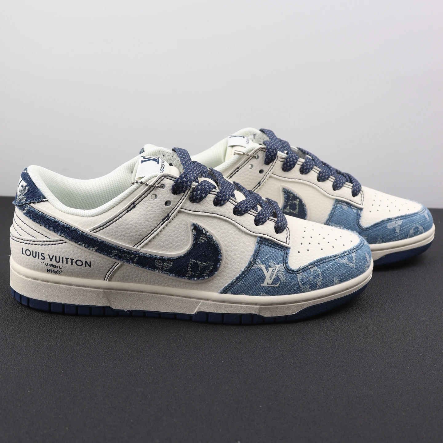 Nike Shoes — 80abf331