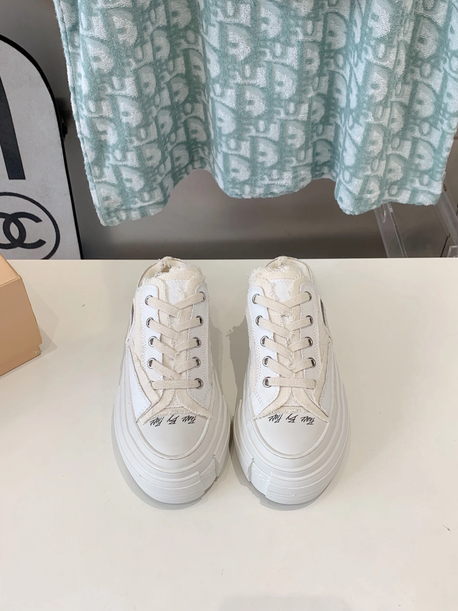 XVESSEL Sneakers — 1608e4b2