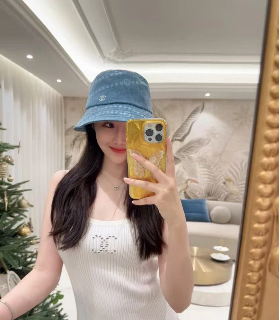 Chanel Hat — 5d6e357d