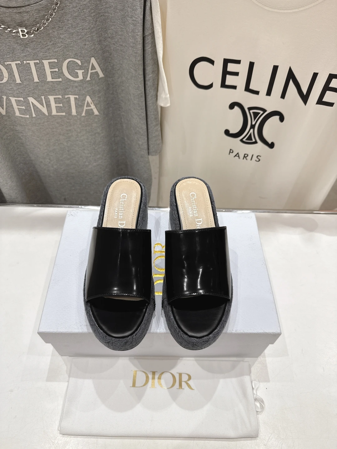 Dior Slippers — b723ef0d