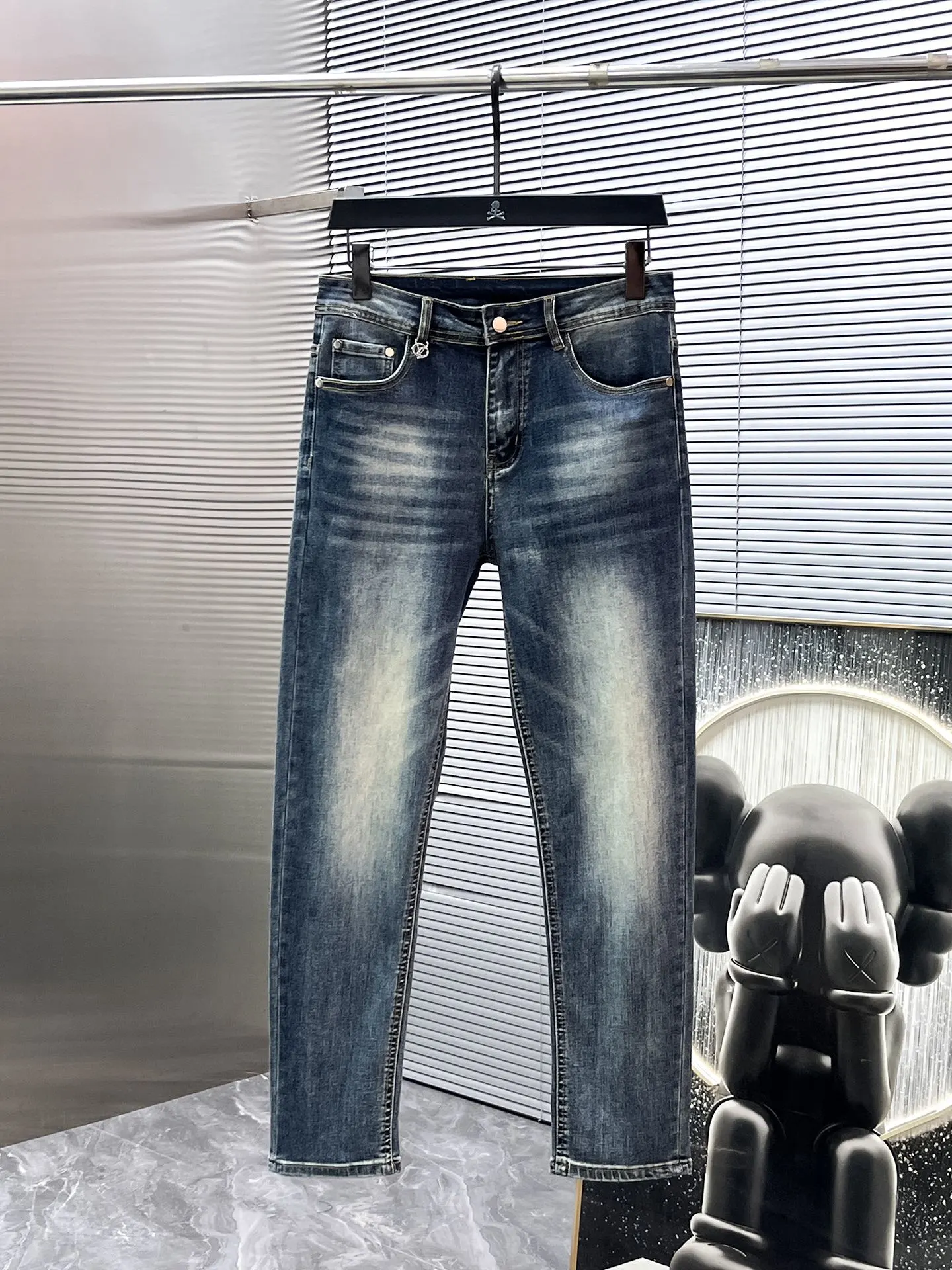 Louis Vuitton Jeans — a4d361ca