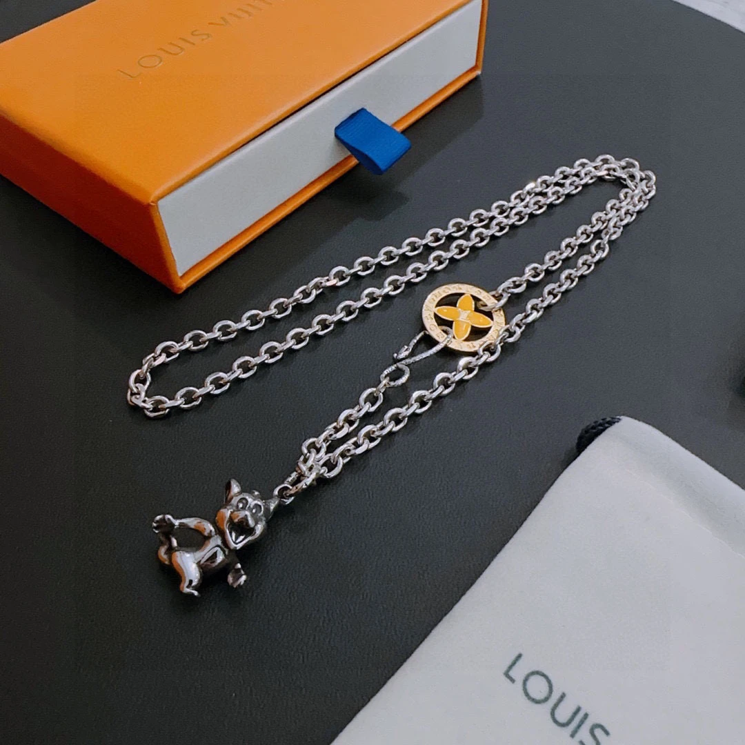 Louis Vuitton Necklaces — 100f3c16