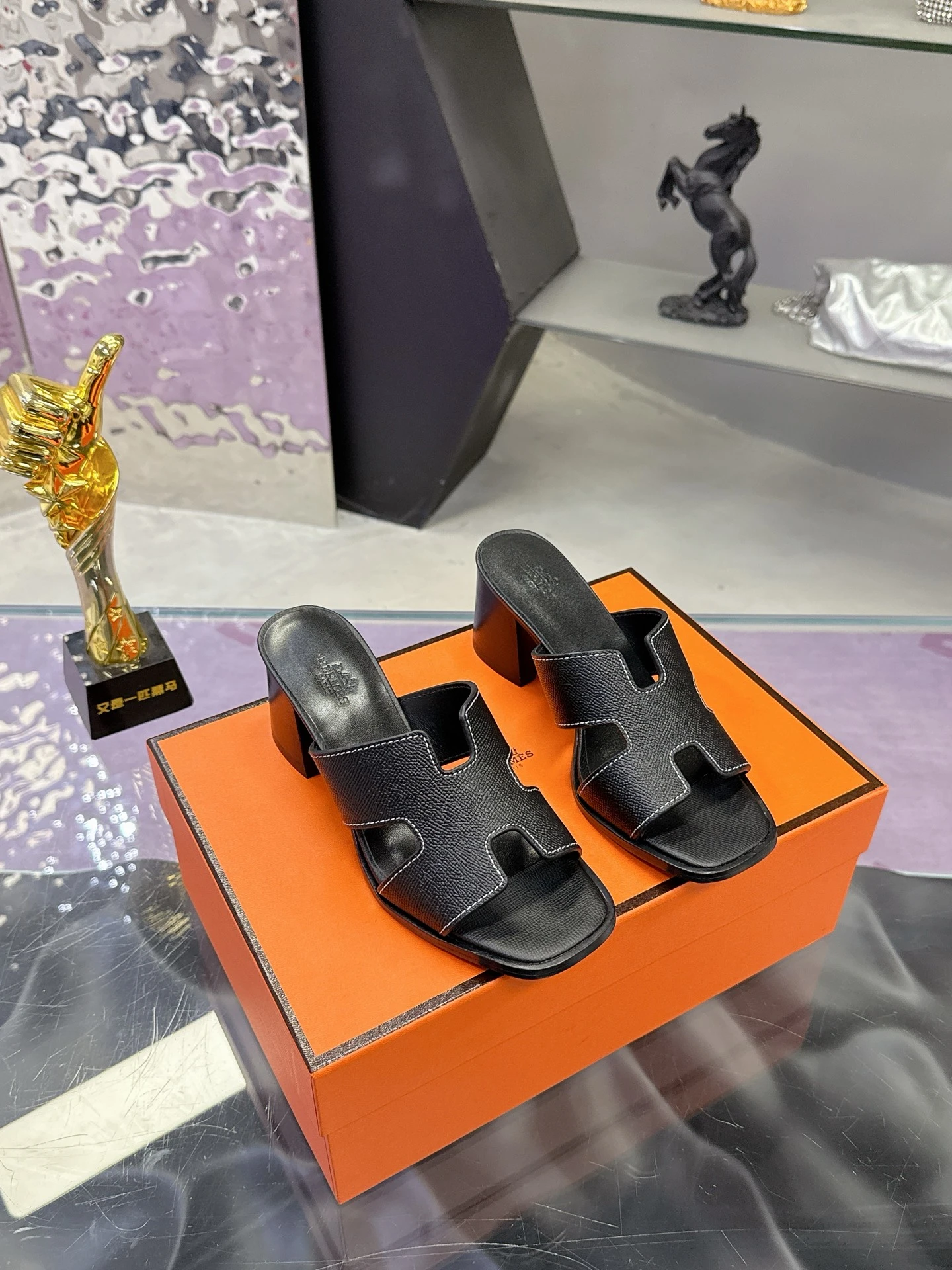 Hermès Slippers — 3b1651f4
