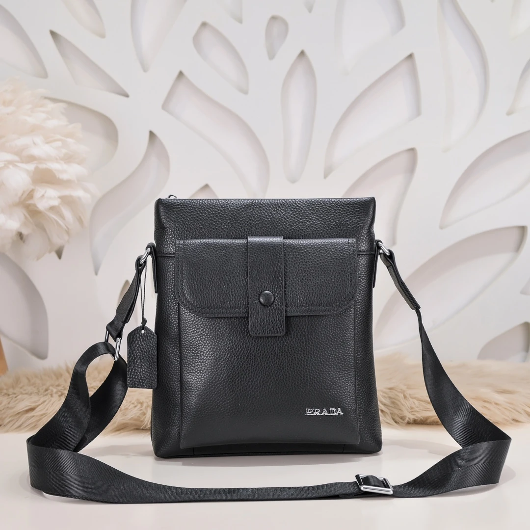 Prada Bag — 8caeb112
