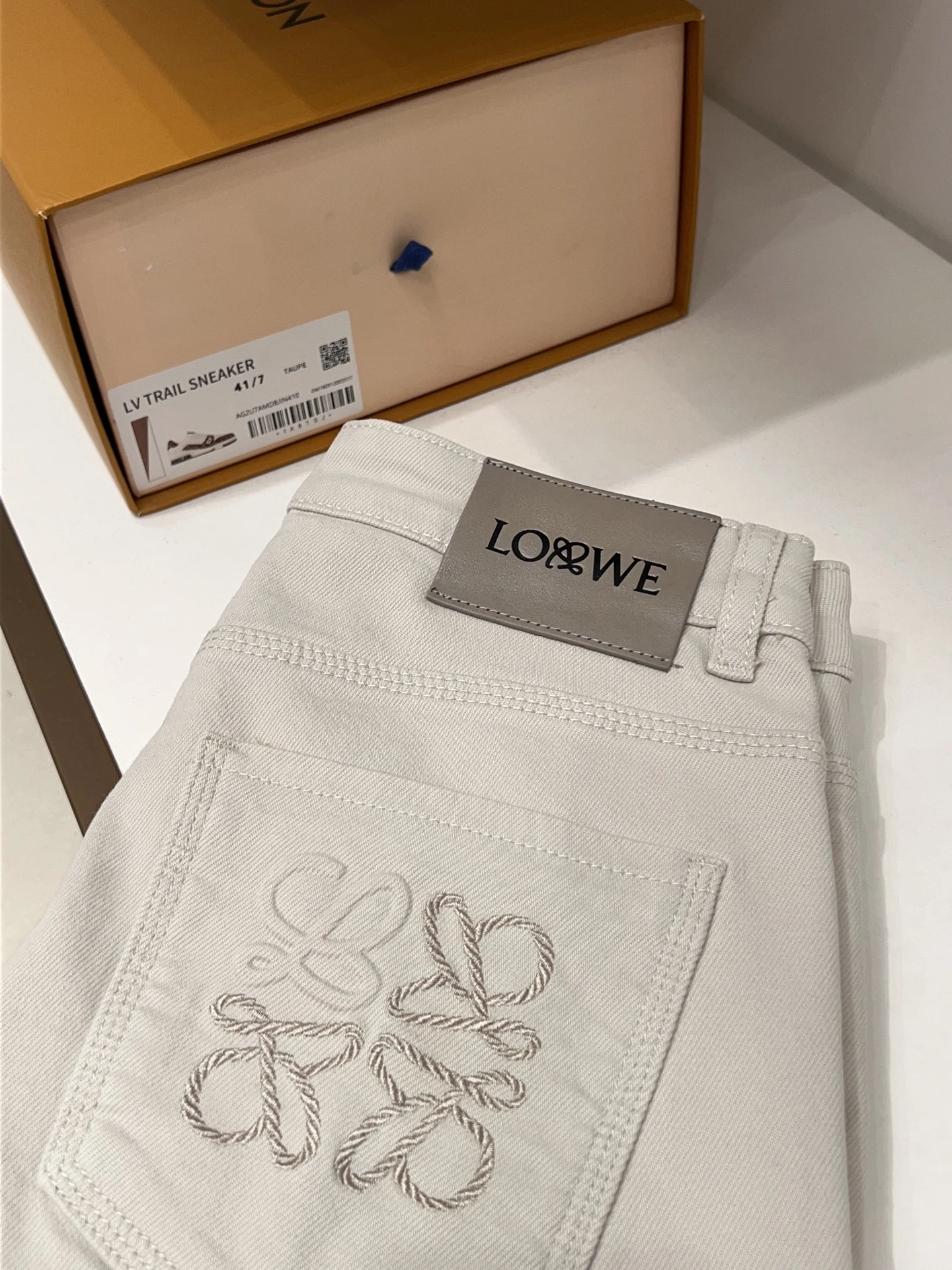 Jeans — c41df046
