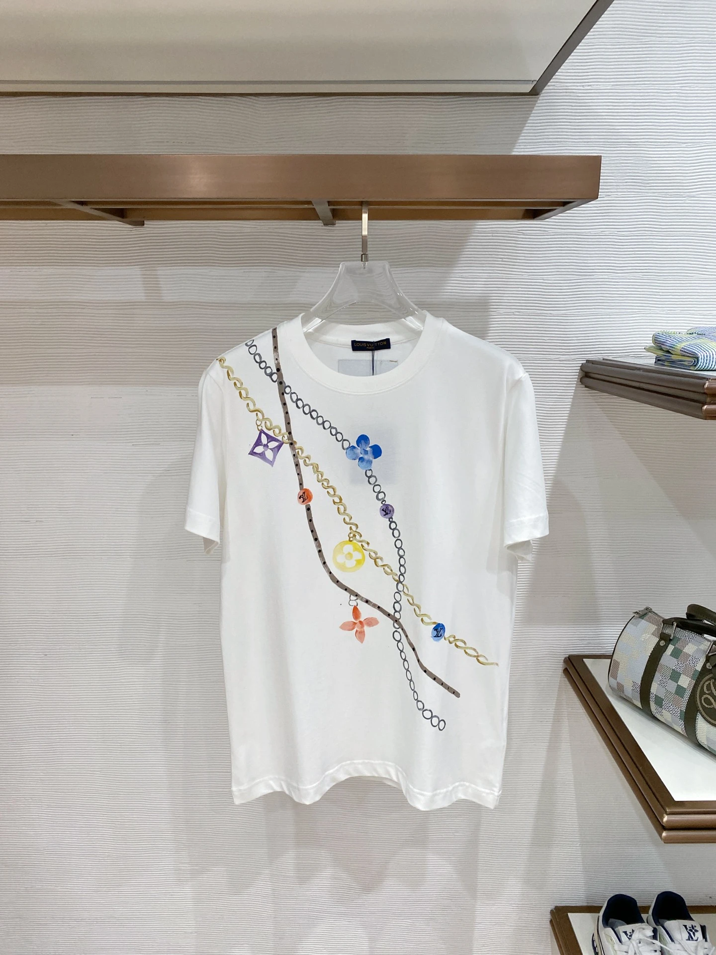 Louis Vuitton T-Shirt — 8e8ce550