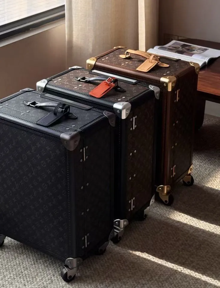 Luggage — 59319d73