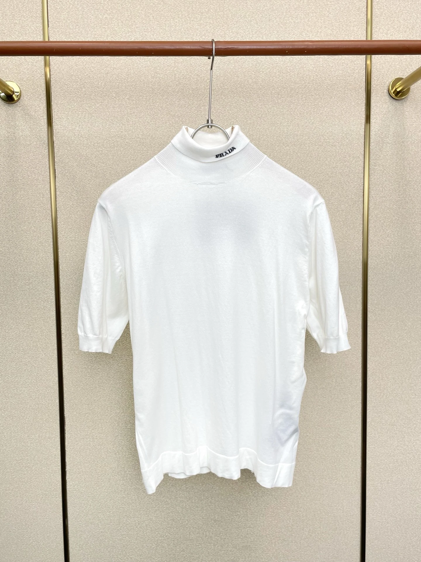 Prada T-Shirt — bf4b05c8