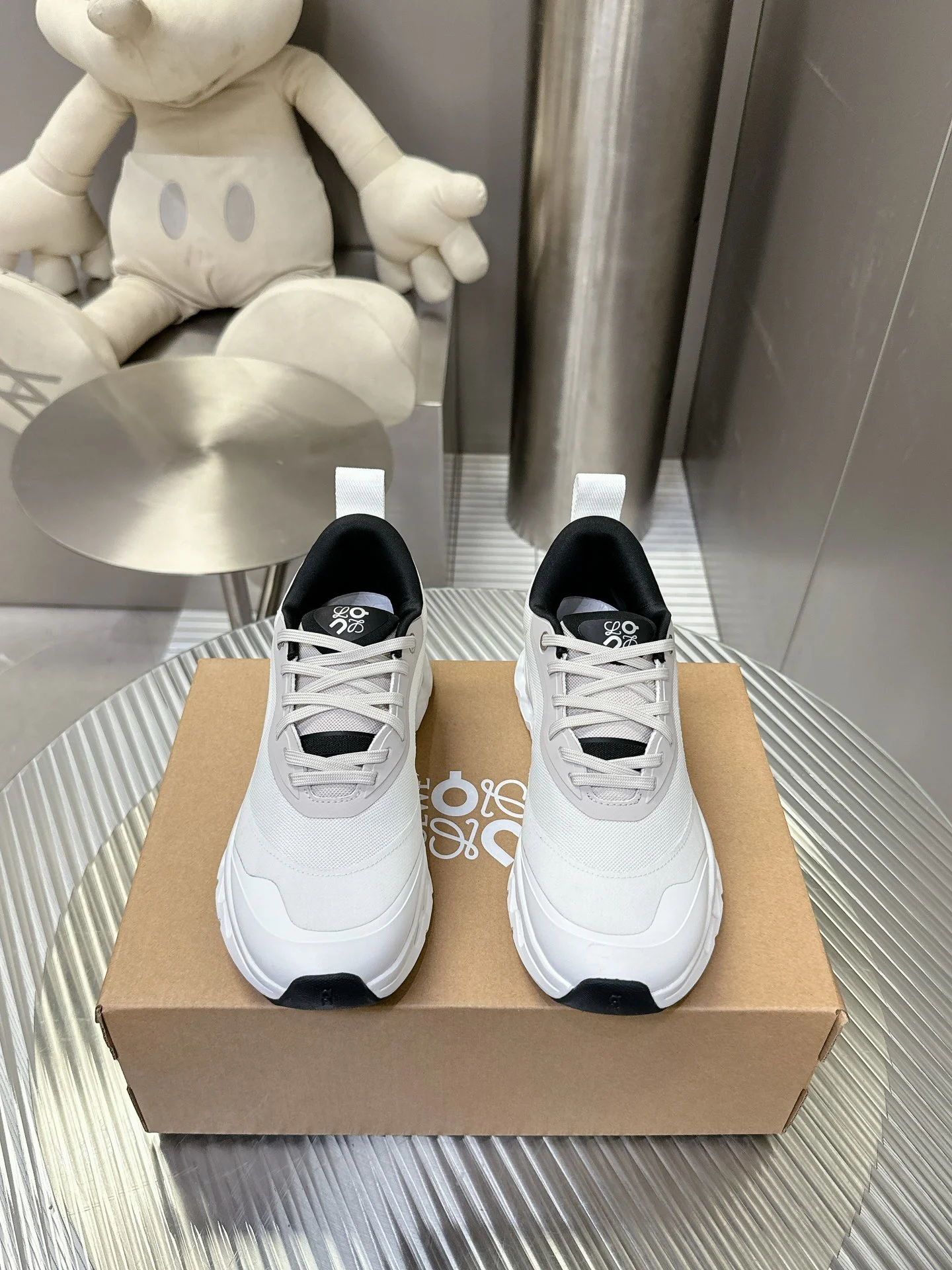 Loewe Shoes — 78ac2300