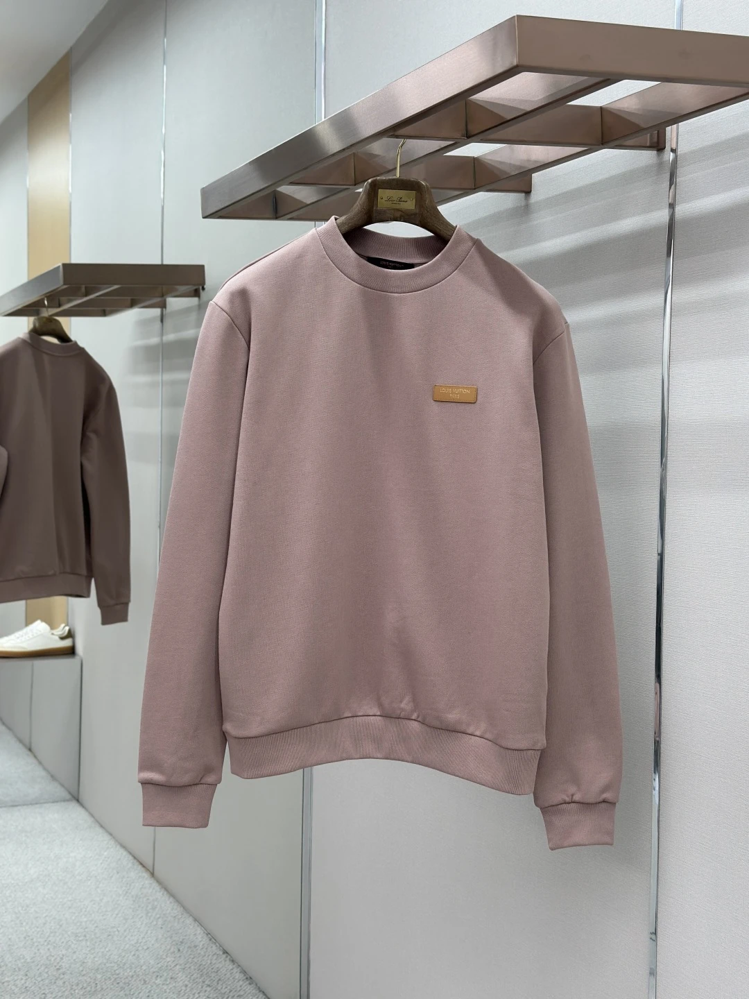Louis Vuitton Sweatshirts — d028abd4