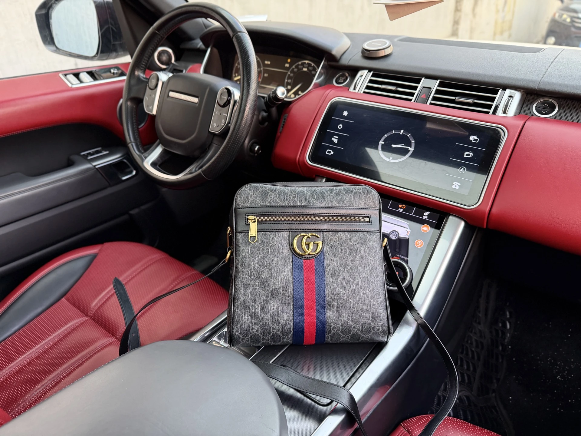 Gucci Bag — bba1f77c