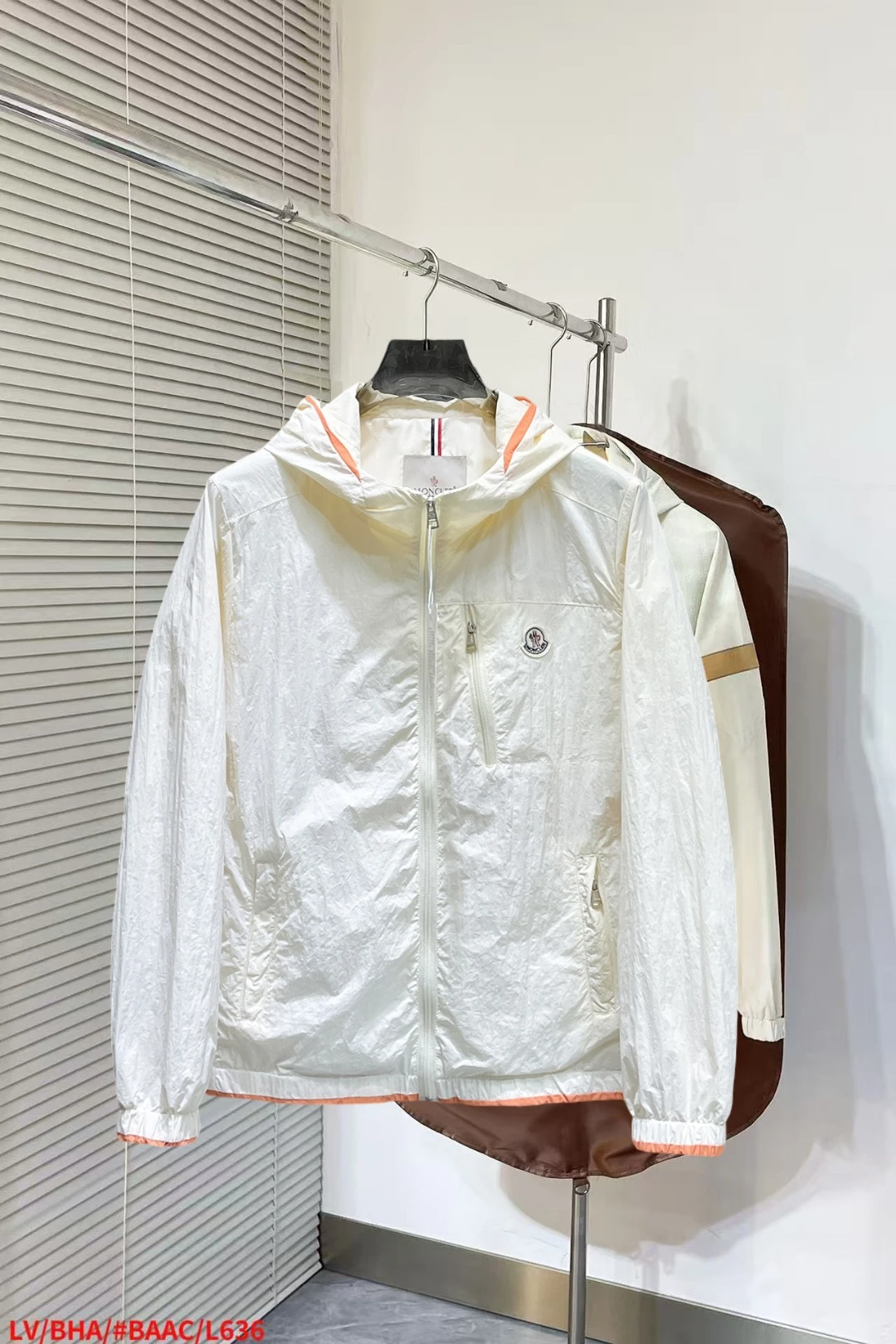 Moncler Jackets — 97068e2c
