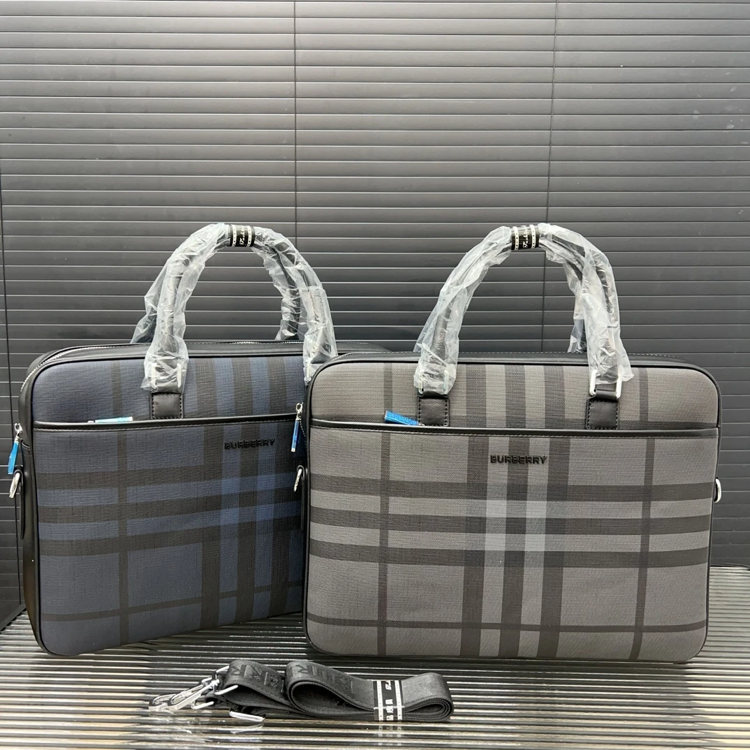Burberry Bag — 106906b8