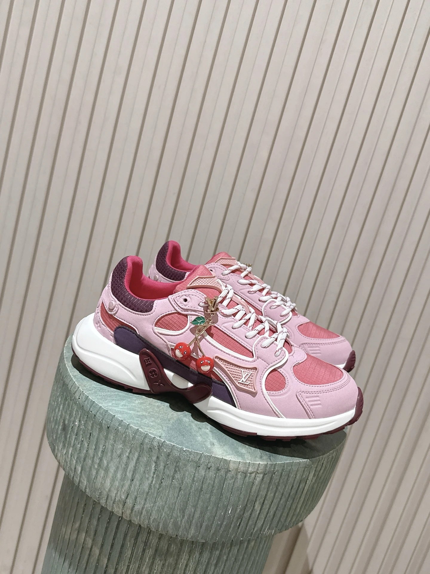 Louis Vuitton Sneakers — c912b690