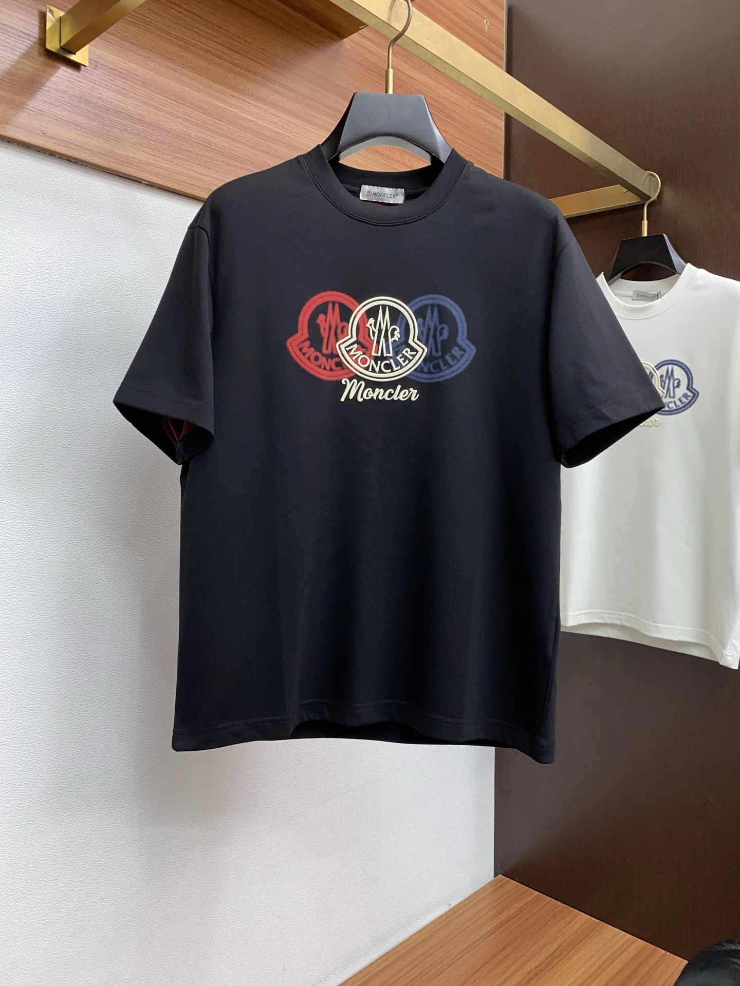Moncler T-Shirt — d15952aa