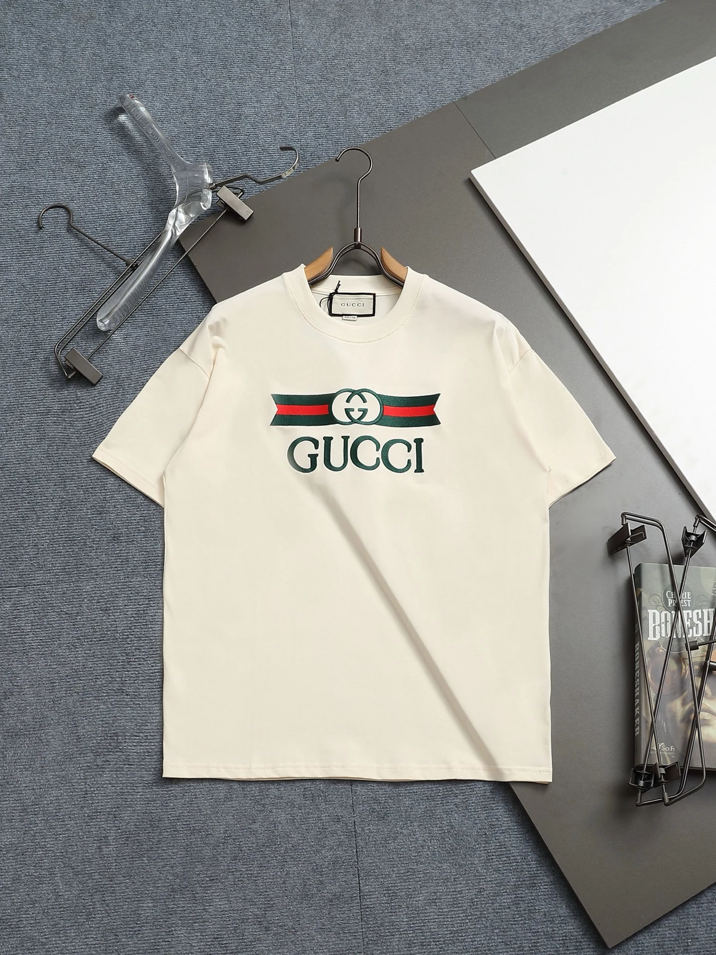 Gucci T-Shirt — e87e17b7