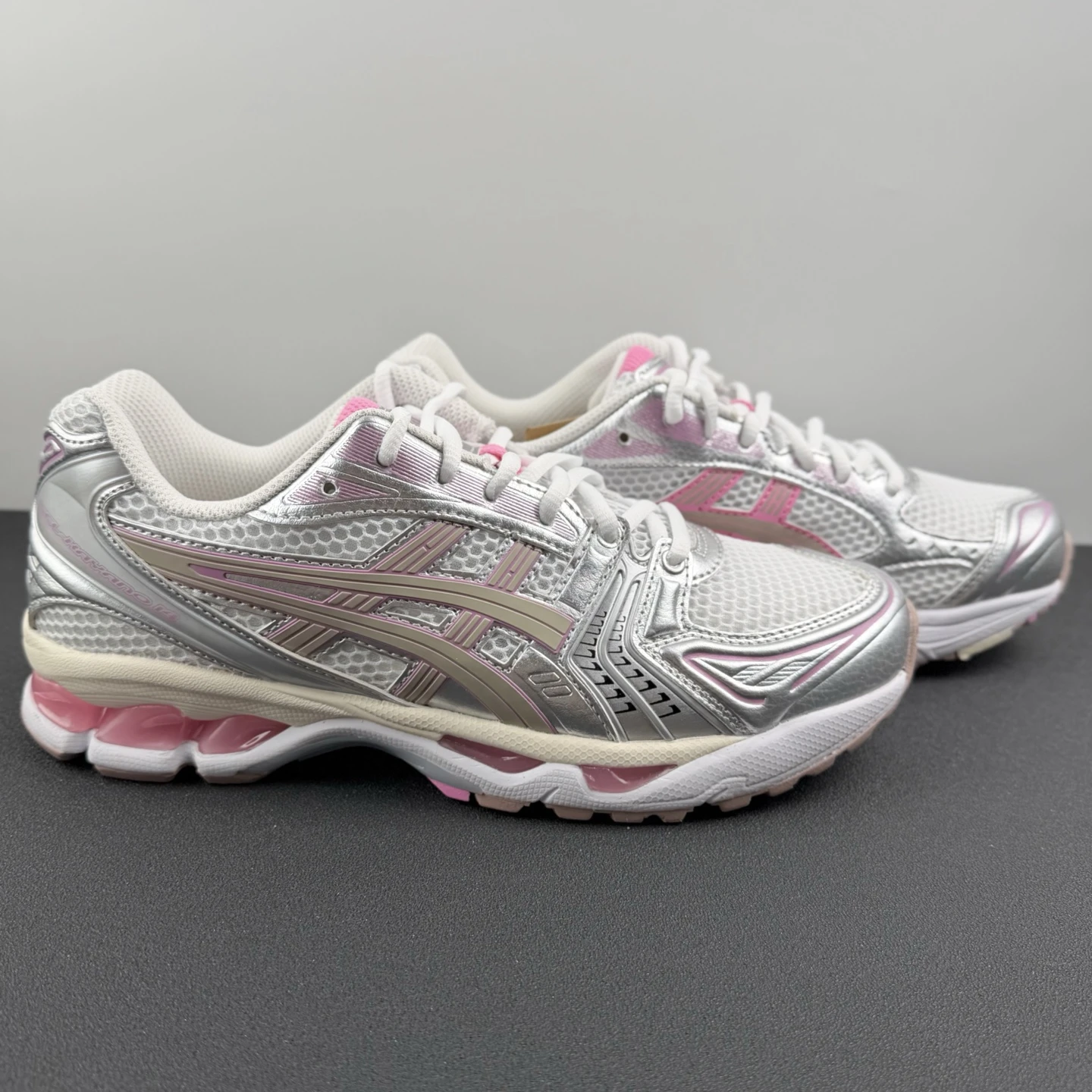 Asics Shoes — 49ce5779