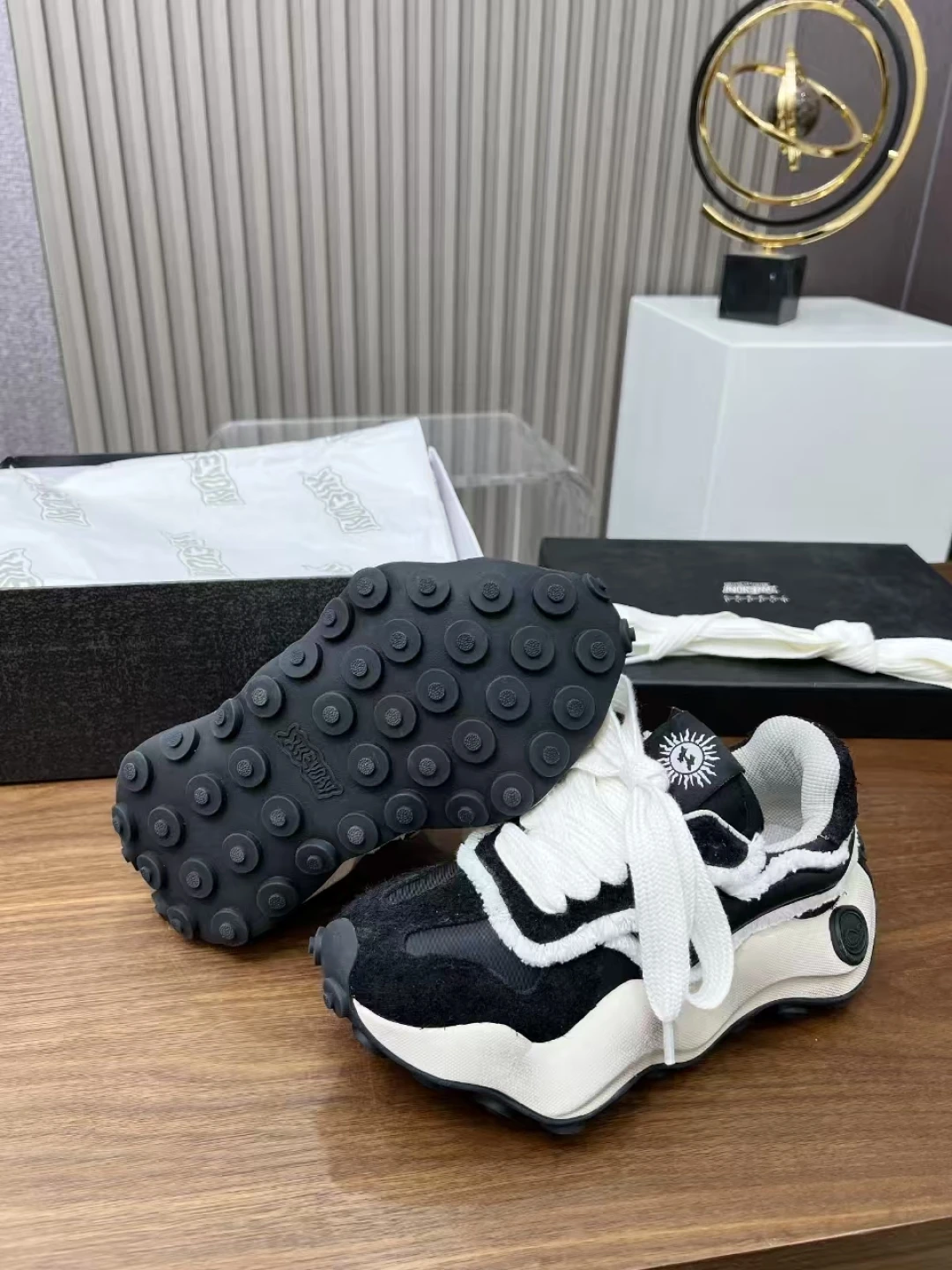 XVESSEL Sneakers — 585b1fab