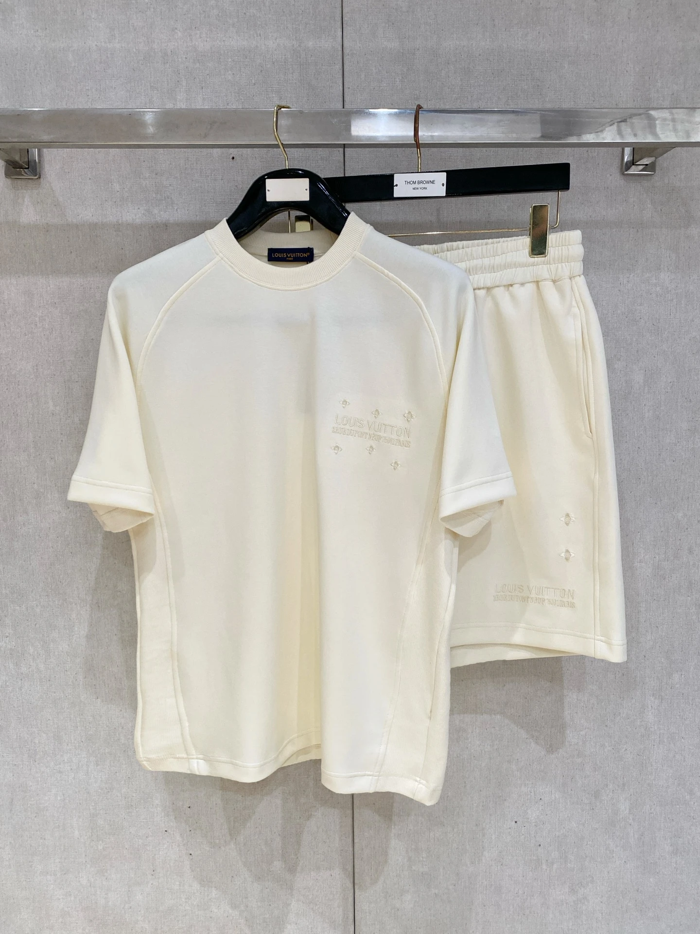 Louis Vuitton Matching Sets — 2dfff01d