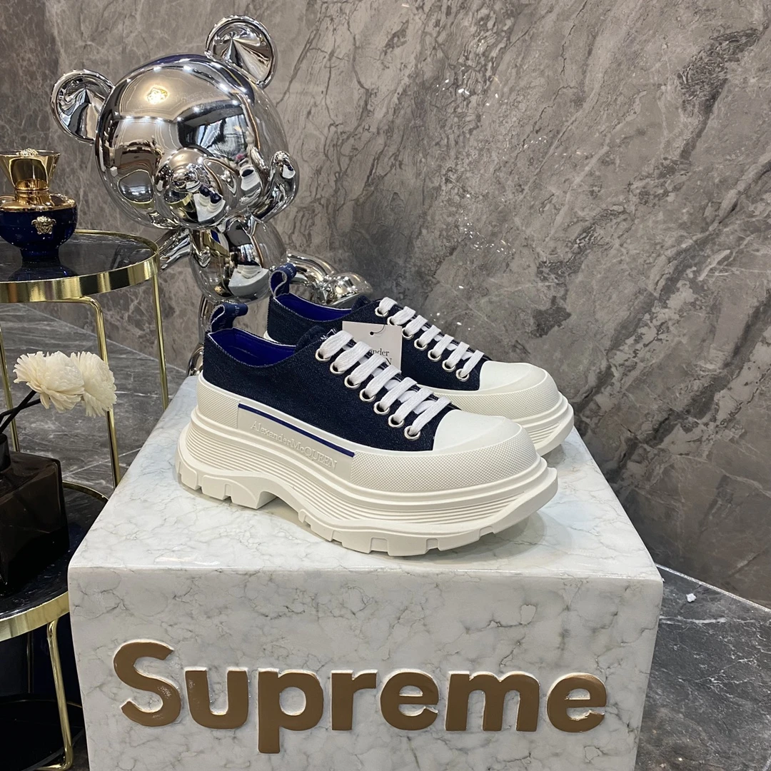 Alexander McQueen Sneakers — 690de686