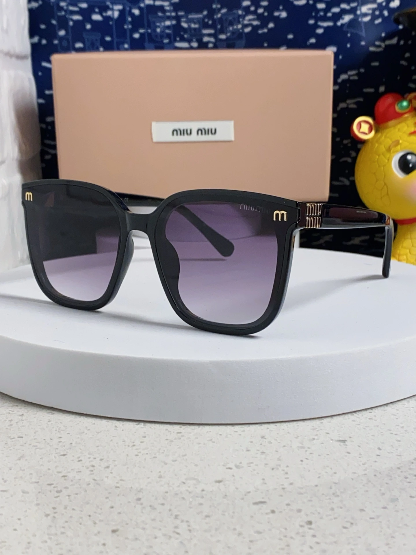 Miu Miu Eyewear — 6e9eba05