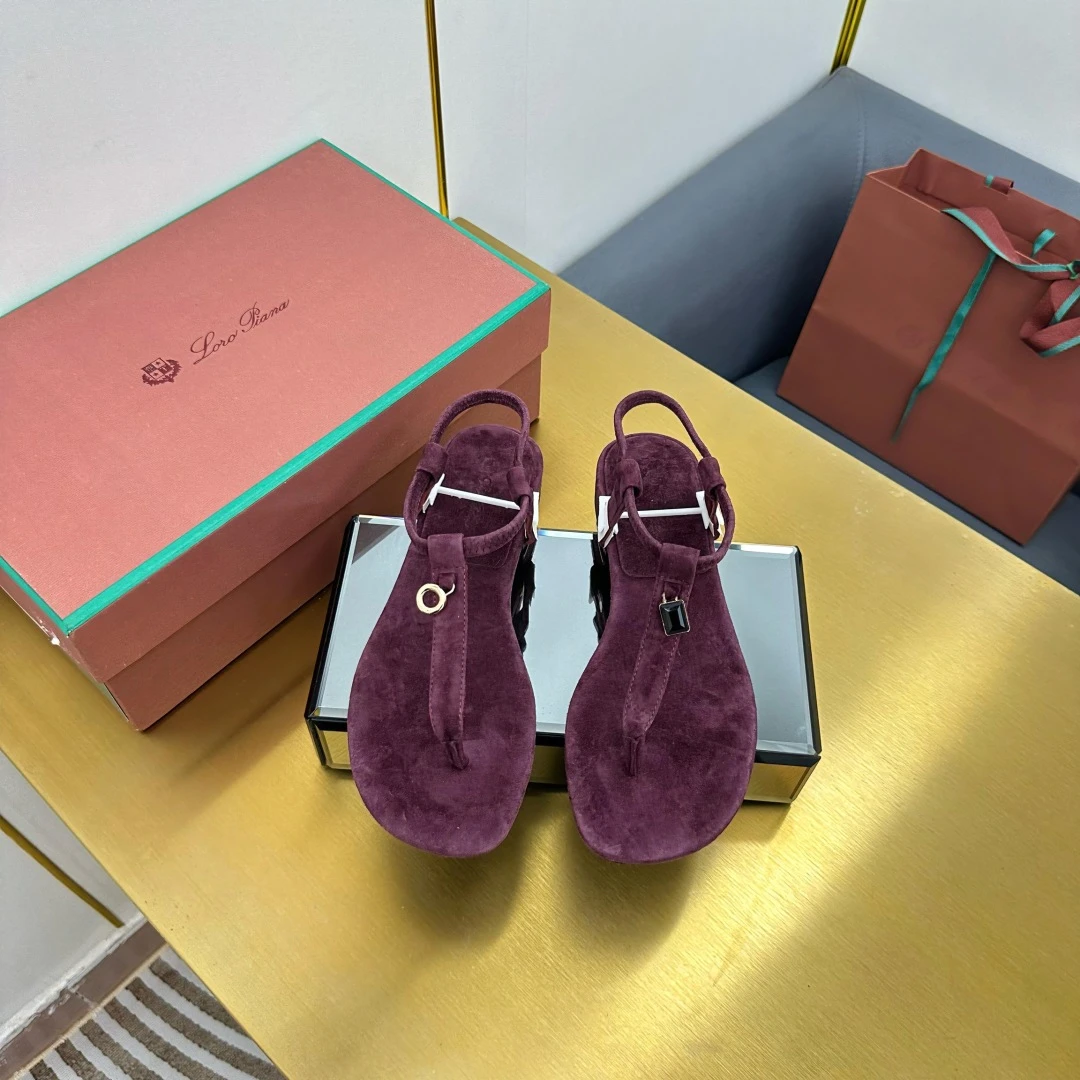 Loro Piana Slippers — cc16e6d8