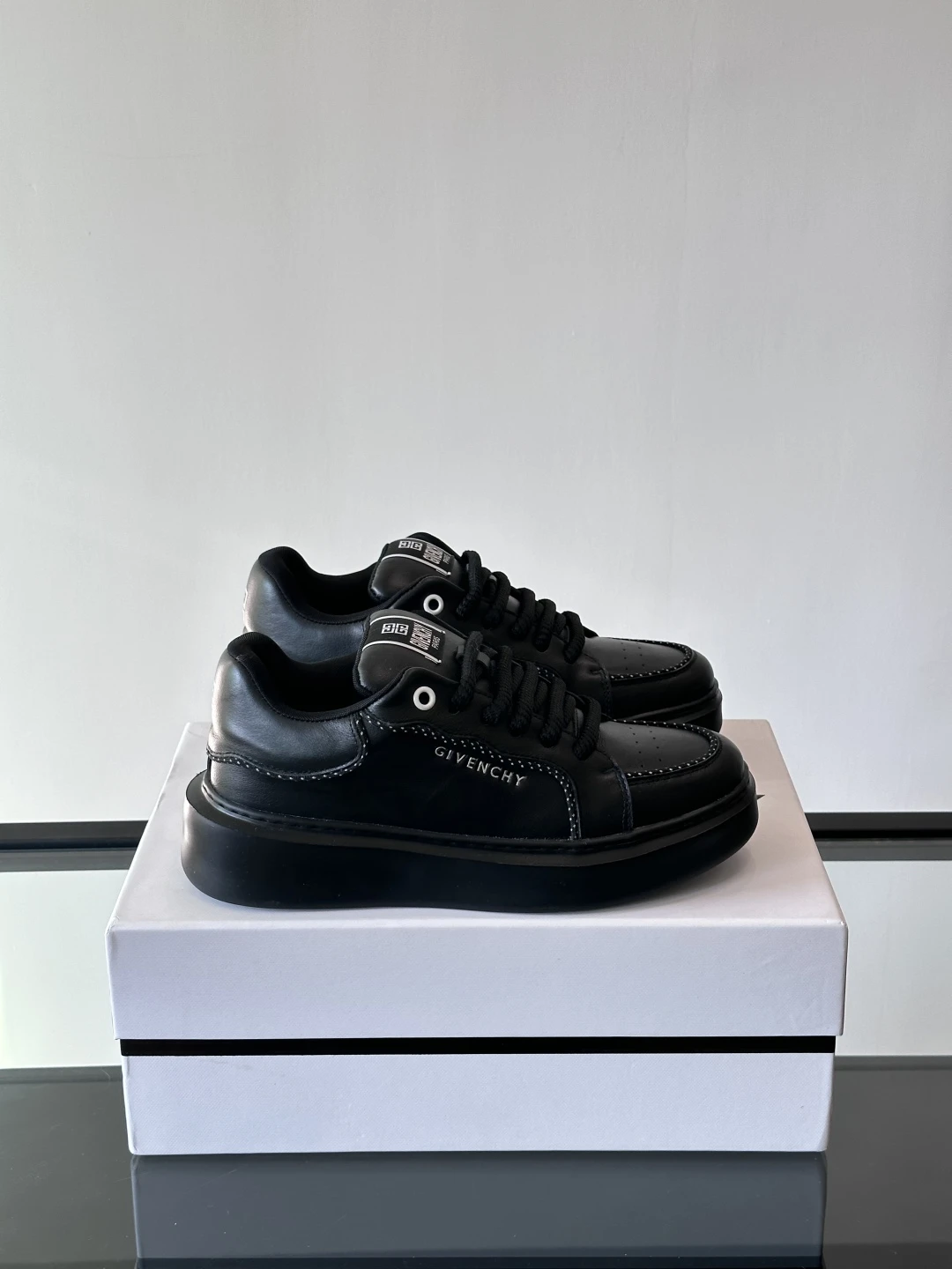 Givenchy Shoes — 601cc2c3
