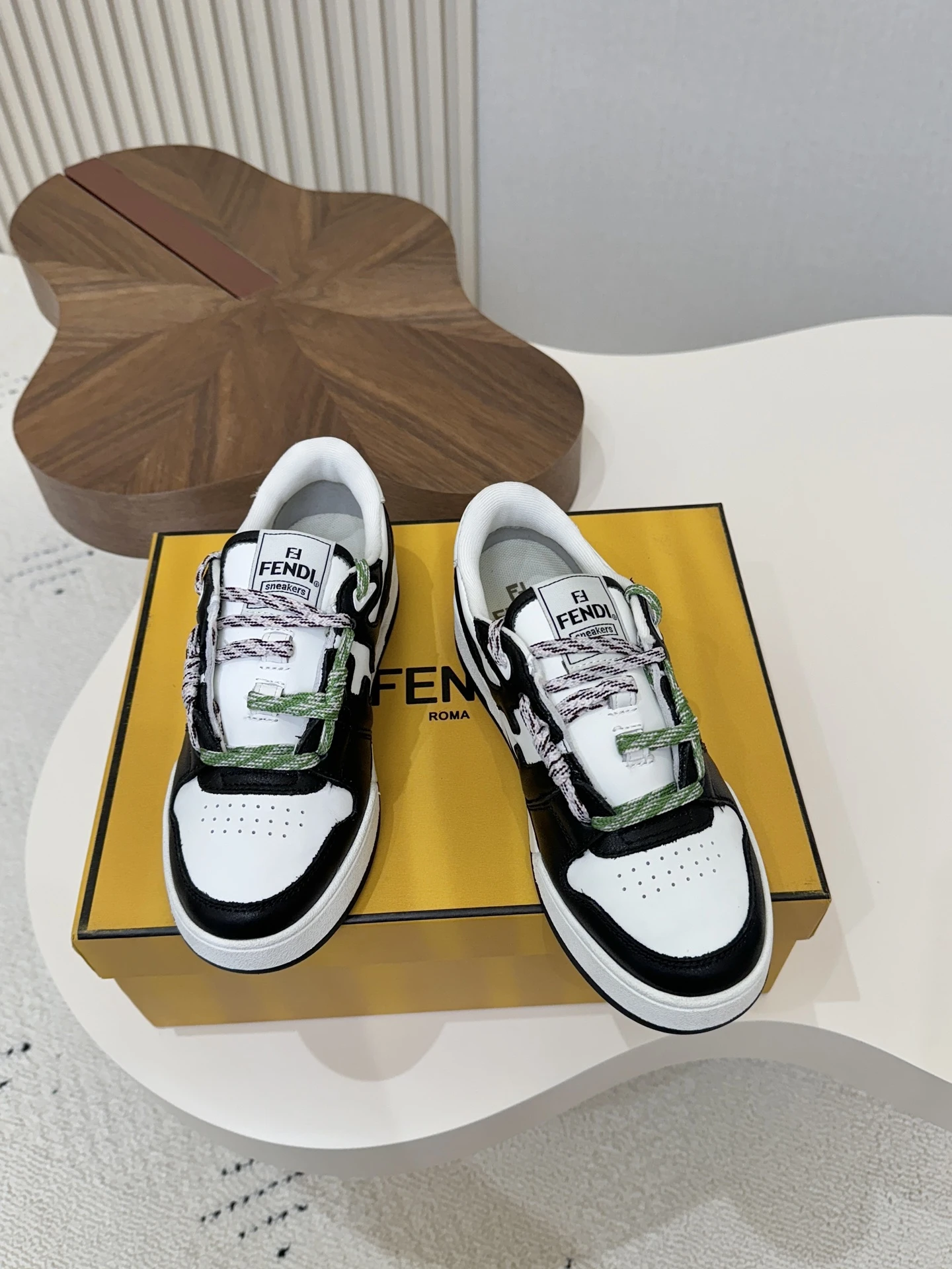 Fendi Sneakers — 5787359f