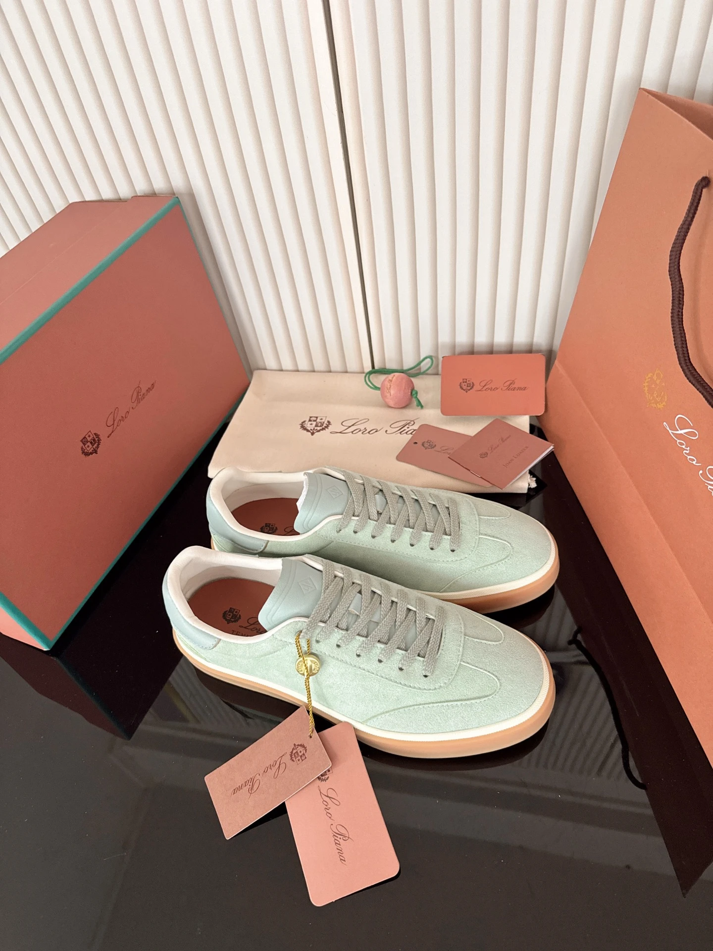 Loro Piana Sneakers — 12b76e58