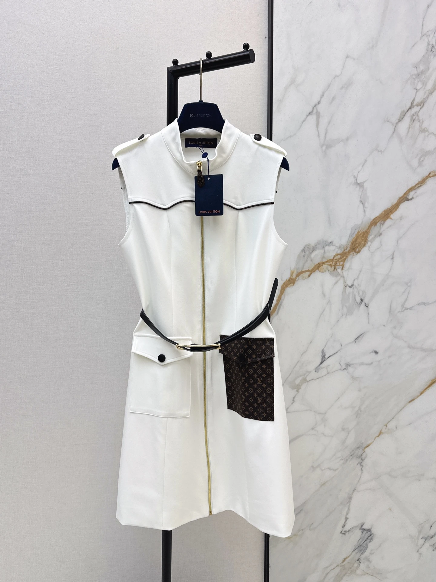 Dresses — a4177f33