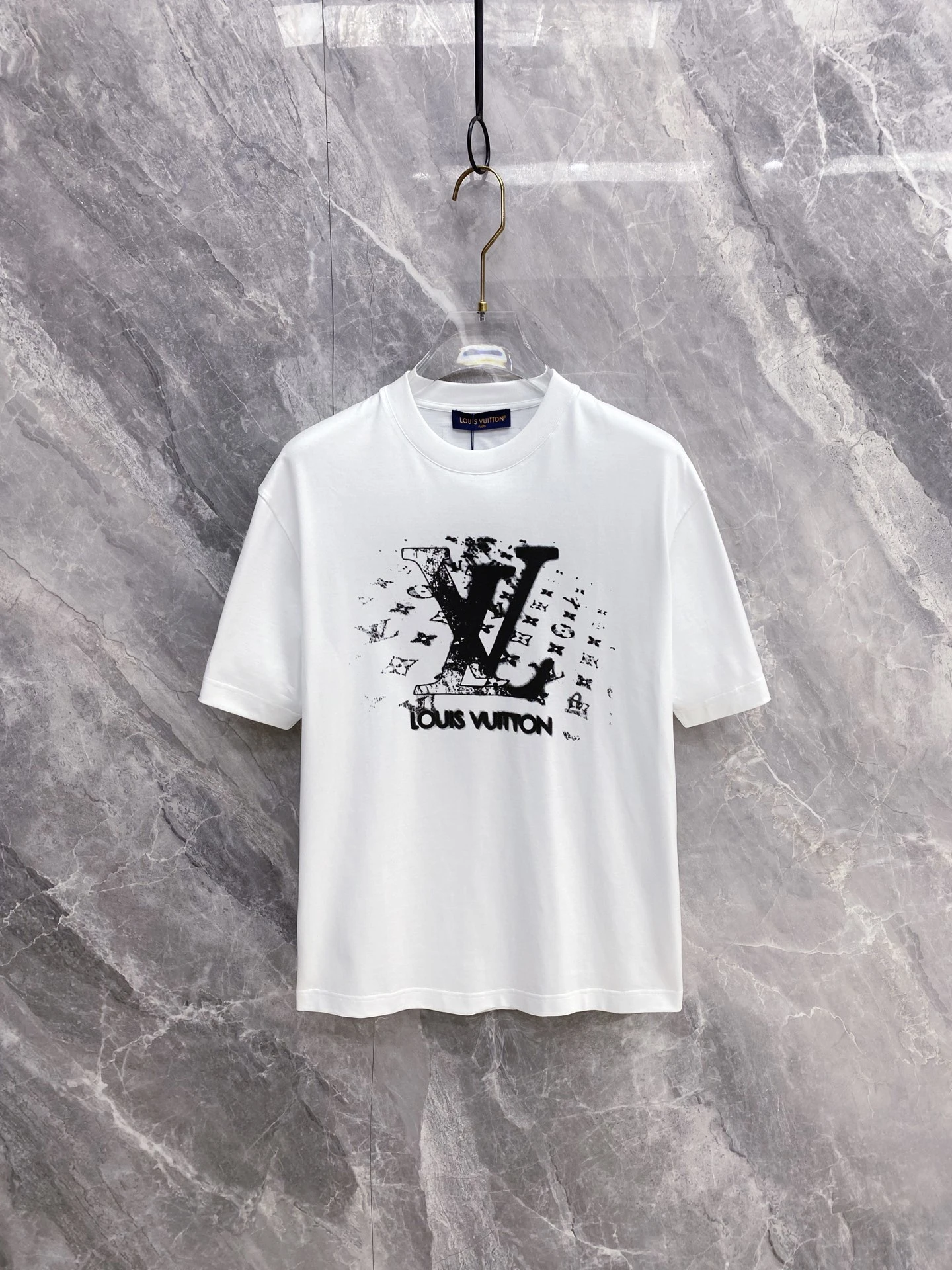 Louis Vuitton T-Shirt — 5926c79c