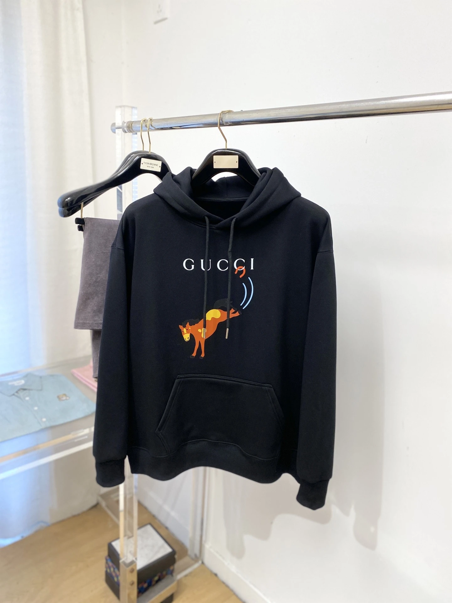 Gucci Sweatshirts — 8456d193