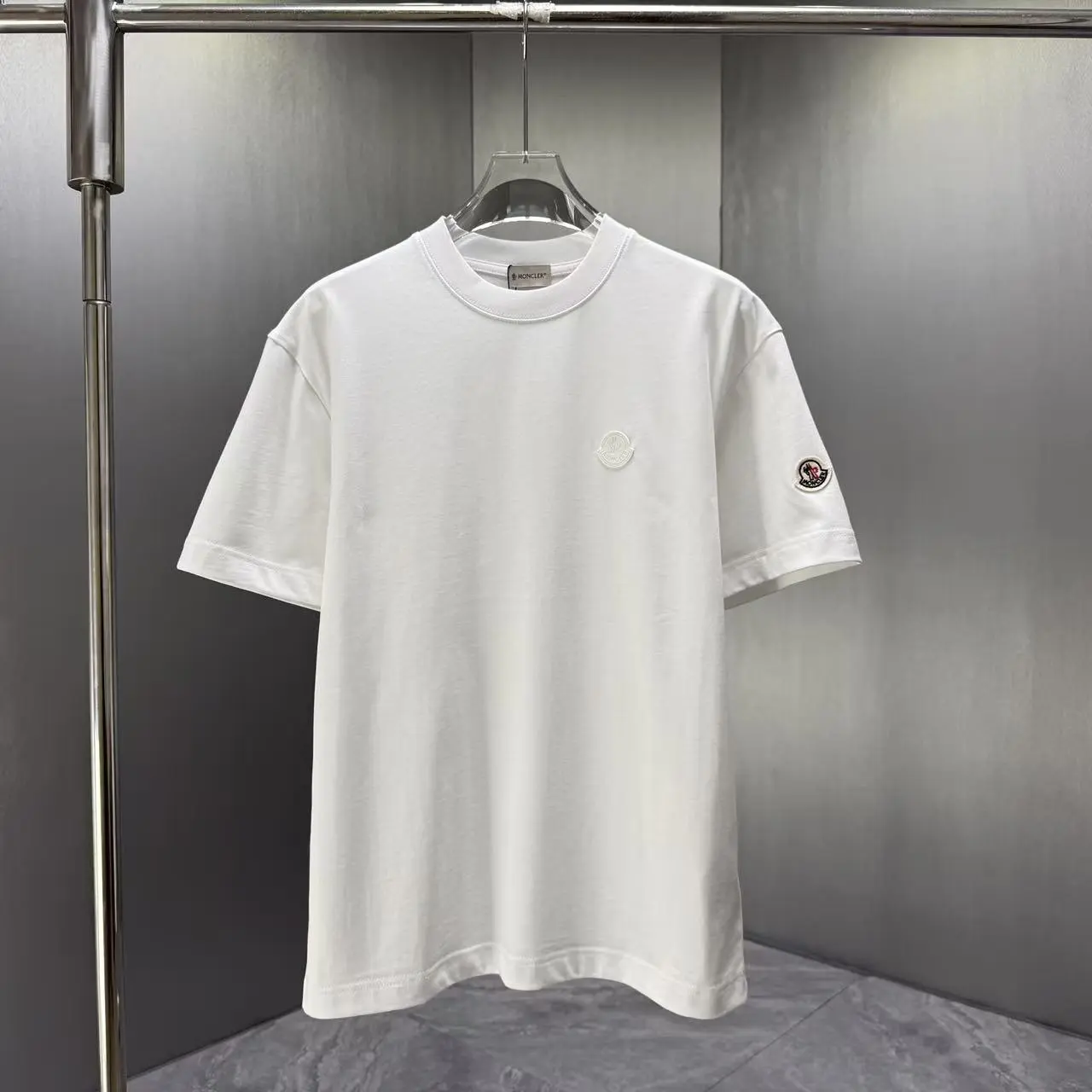 Moncler T-Shirt — 27878d1a