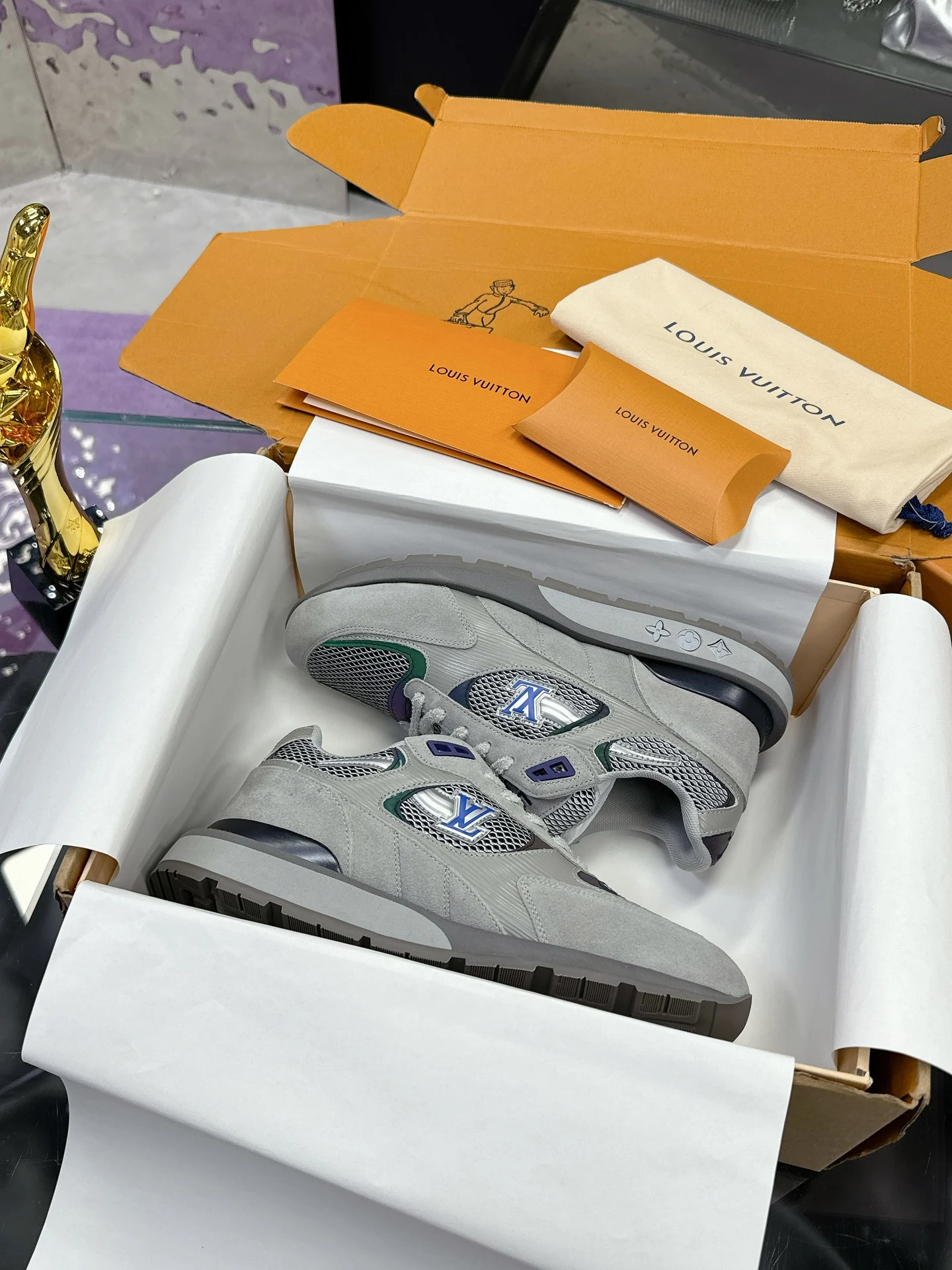 Louis Vuitton Sneakers — c8d974bf