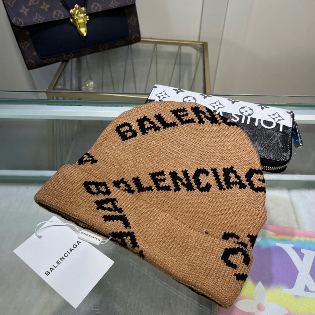 Balenciaga Hat — c54246a8