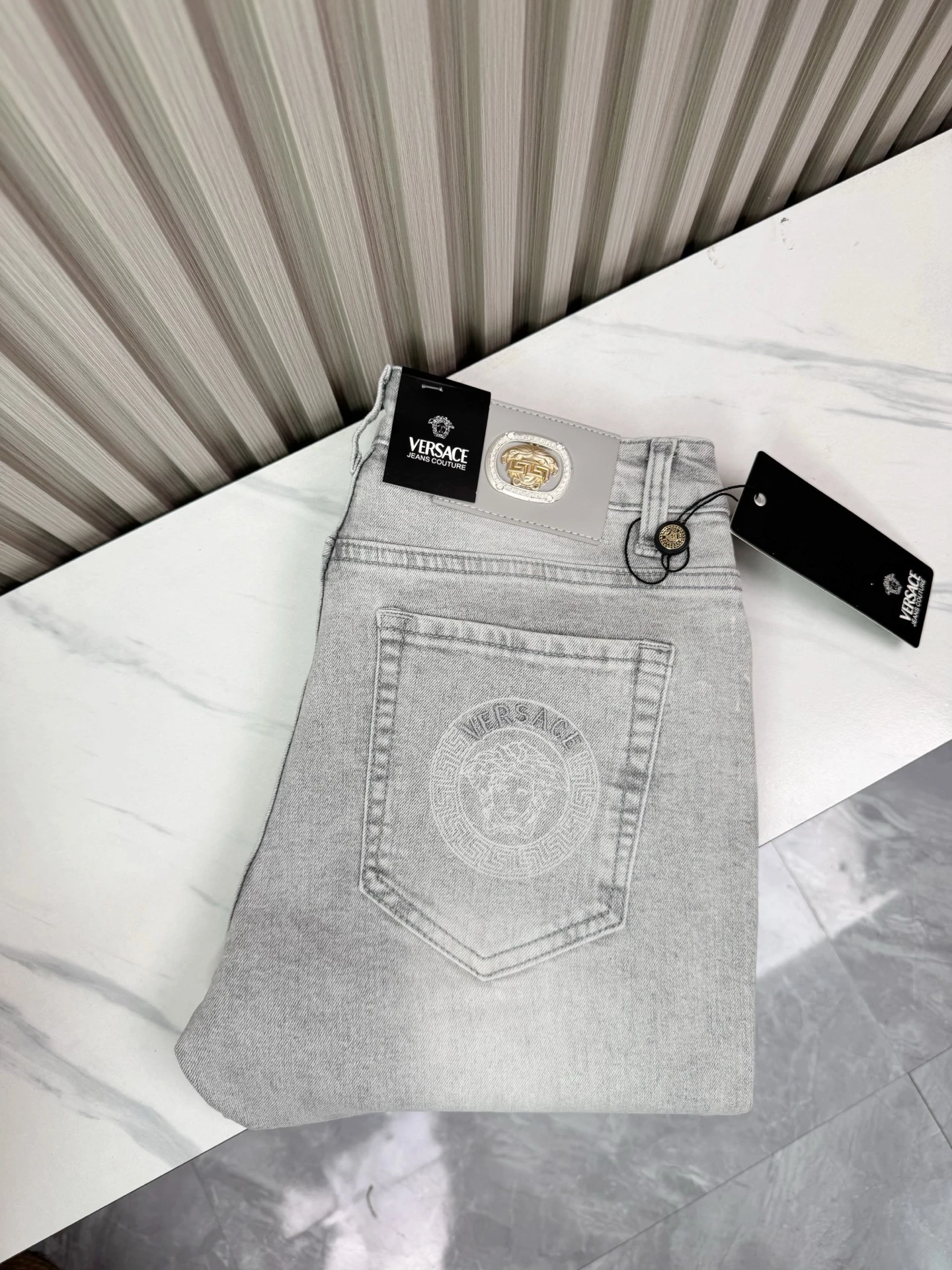 Versace Jeans — 457c6dd8