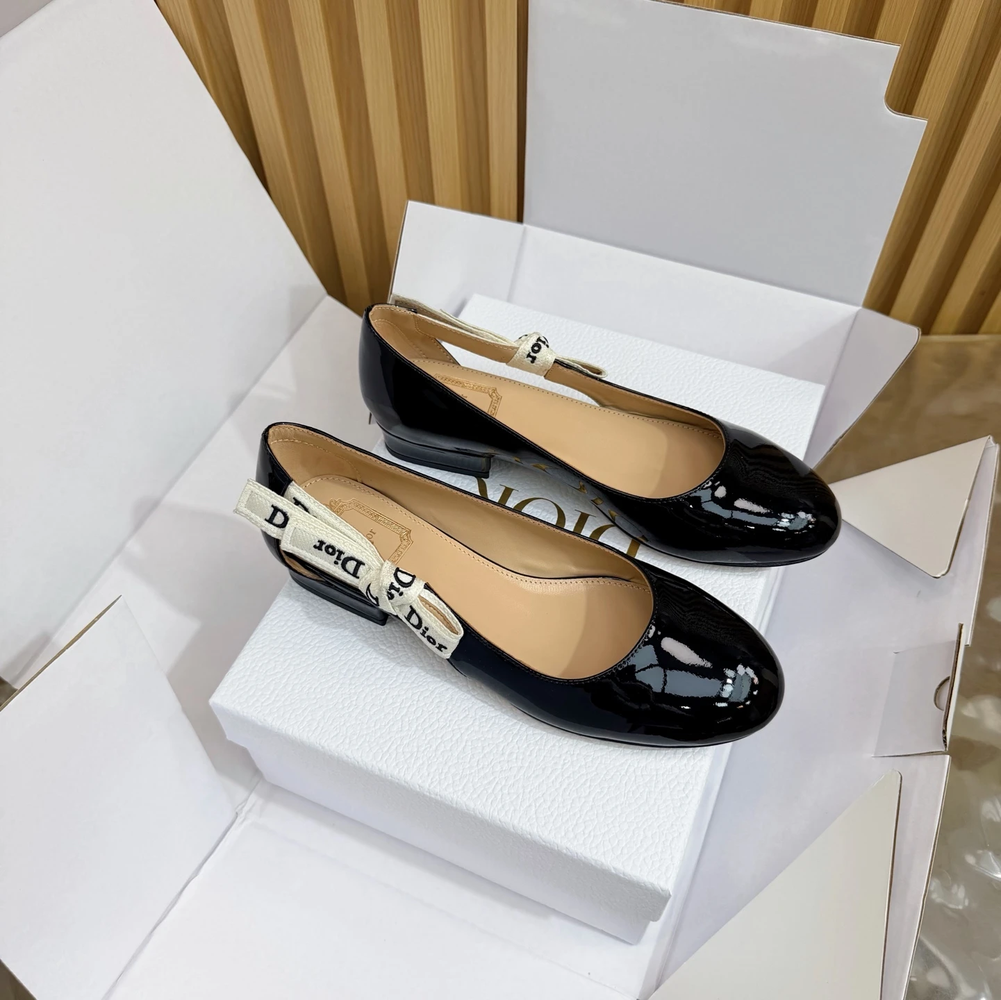 Dior Shoes — 5c2bfb97