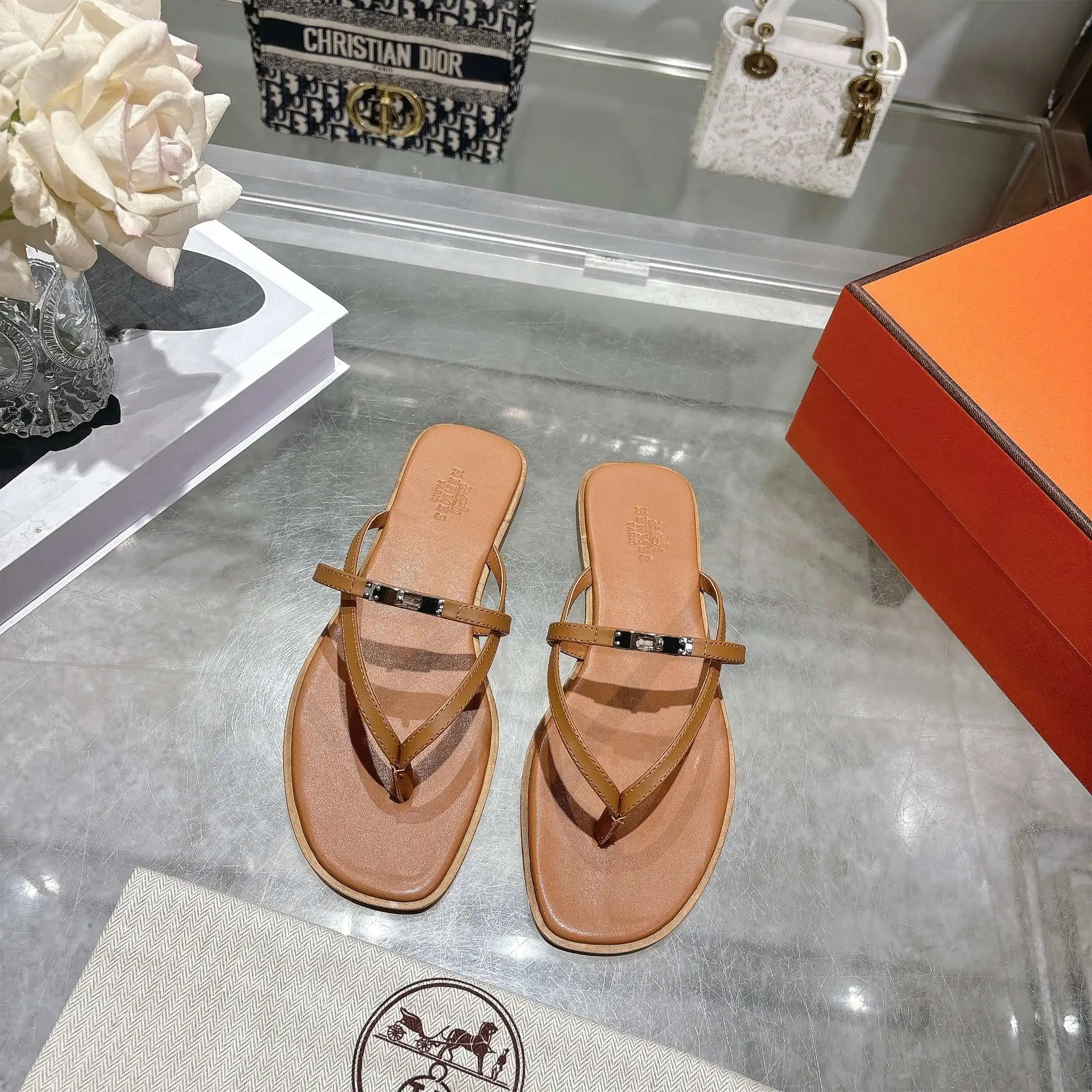 Hermès Slippers — 48ae533a