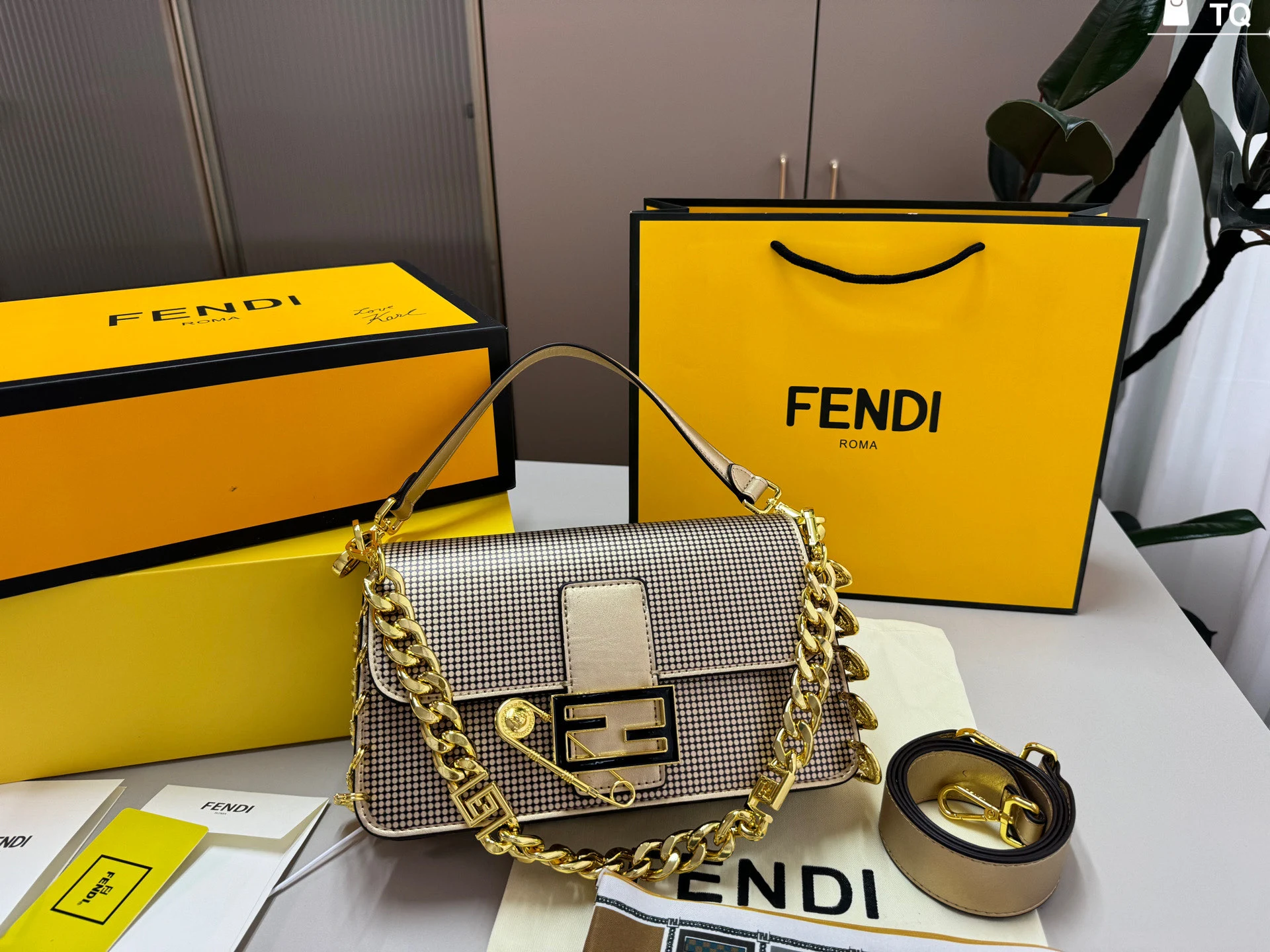 Fendi Bag — 36b51c74