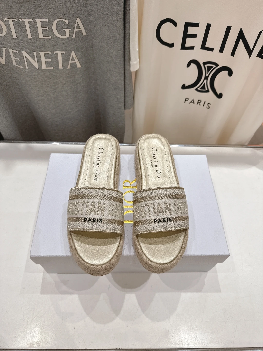 Dior Slippers — b395feb7