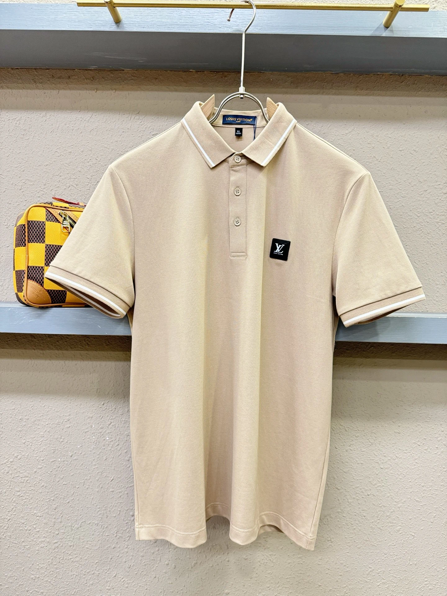 Louis Vuitton T-Shirt — 2d9fb21f