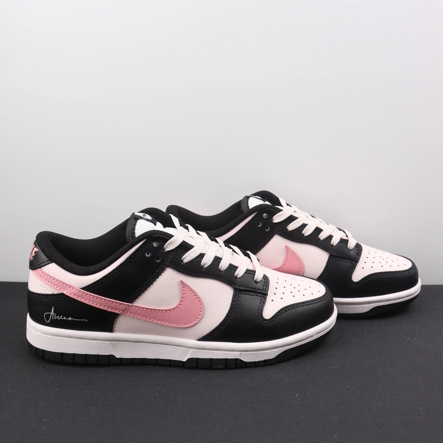Nike Shoes — 527f313d