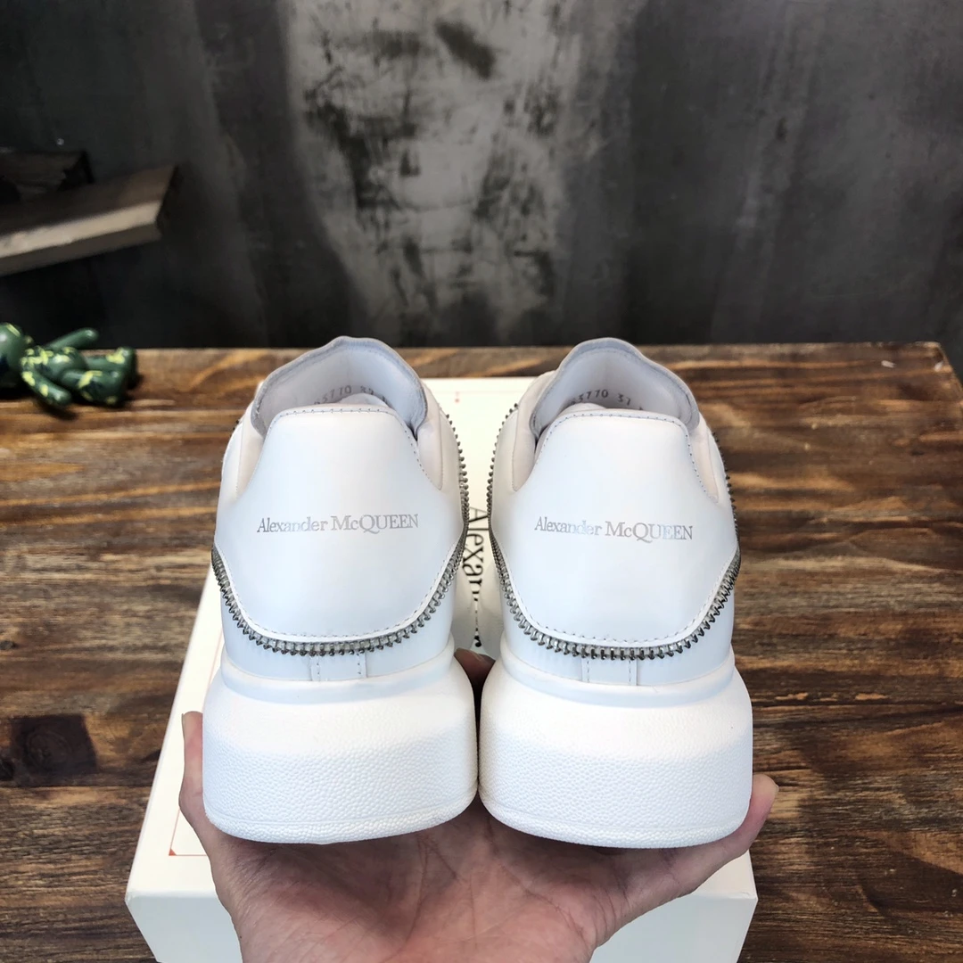 Alexander McQueen Sneakers — 239376c1