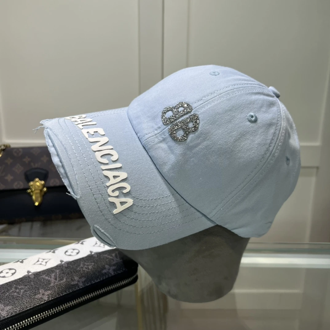 Balenciaga Hat — 1da55f2e