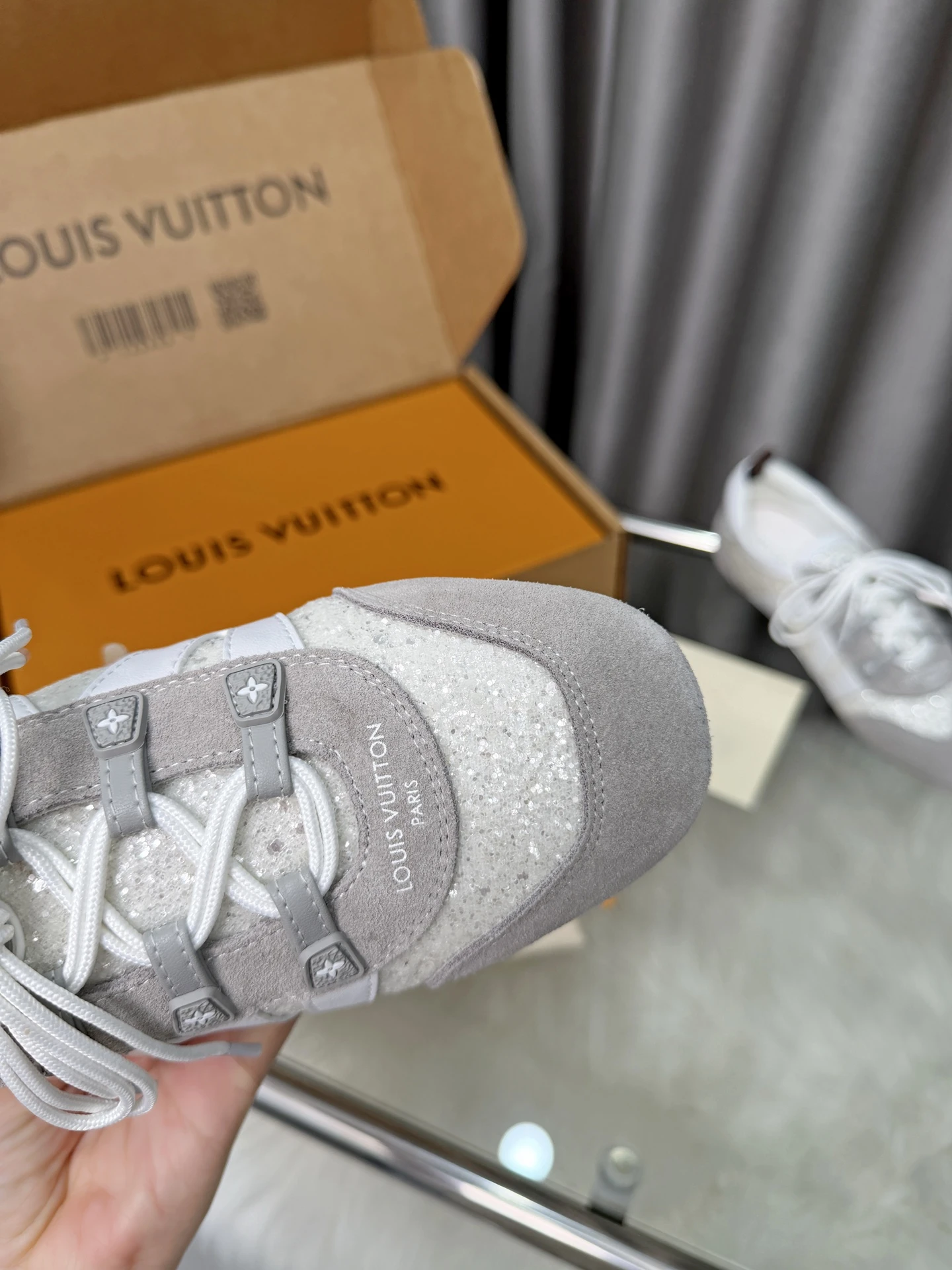 Louis Vuitton Sneakers — 3555f5af