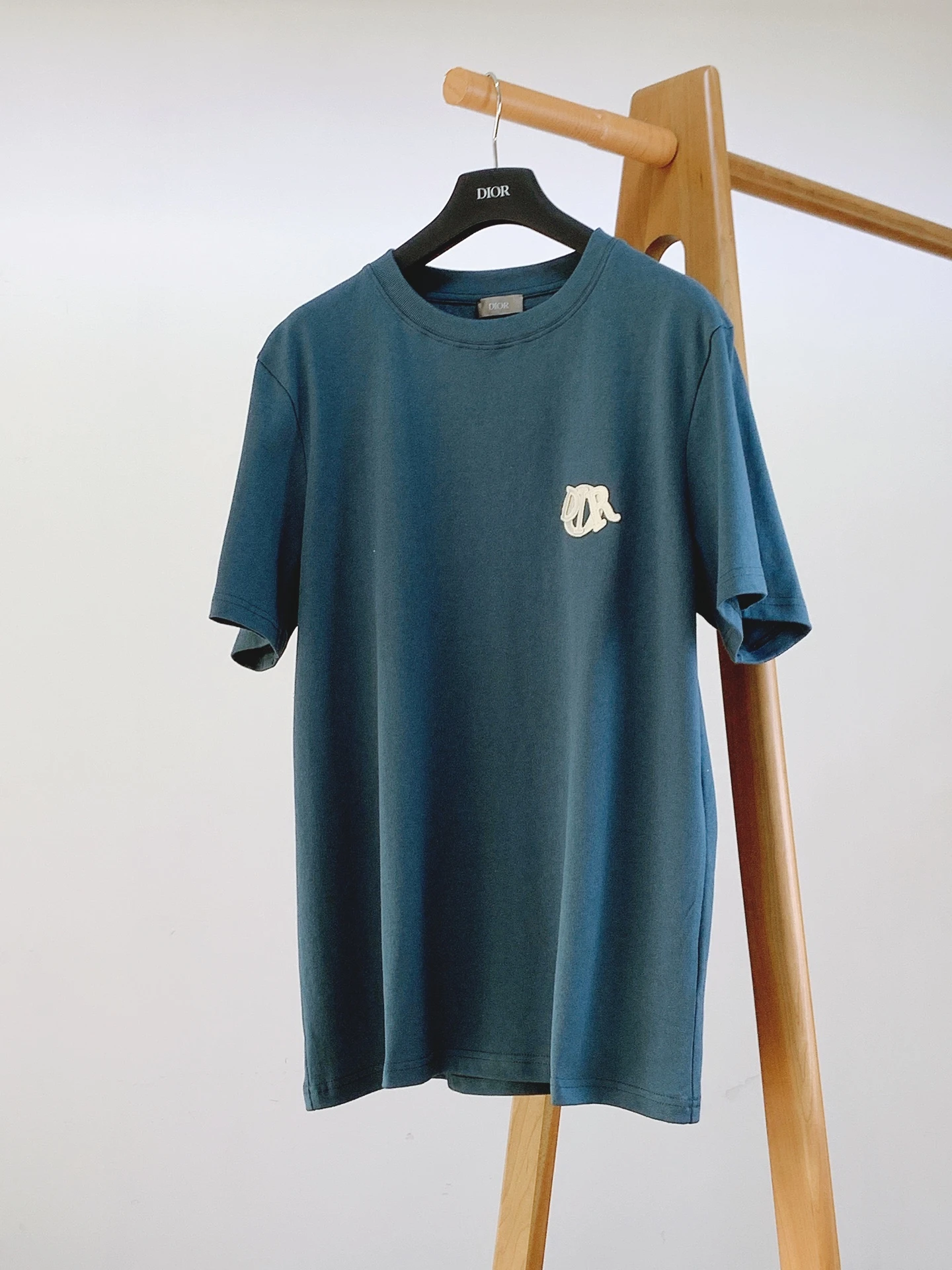 Dior T-Shirt — 72287a64