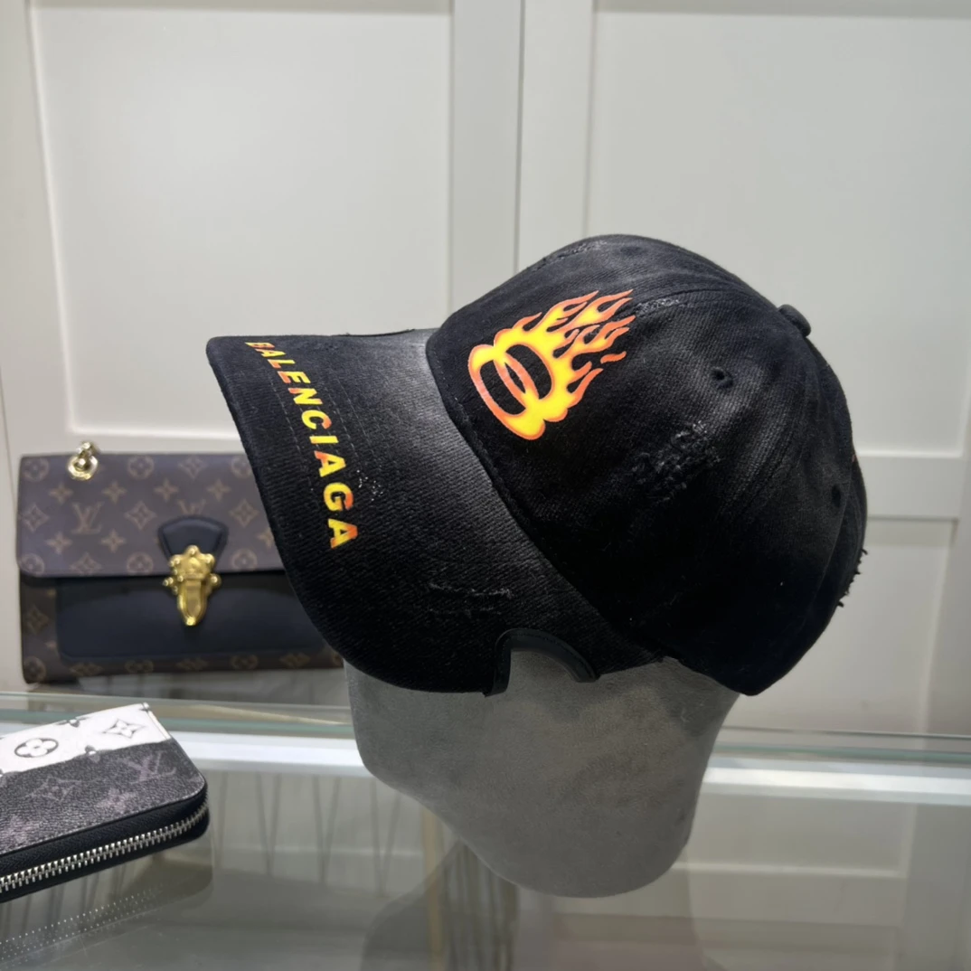 Balenciaga Hat — 55f7eee1