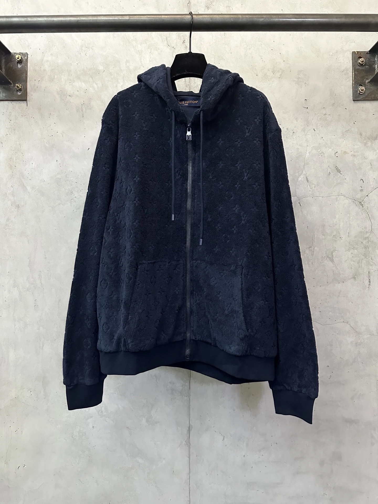 Louis Vuitton Hoodies — 962c67e7